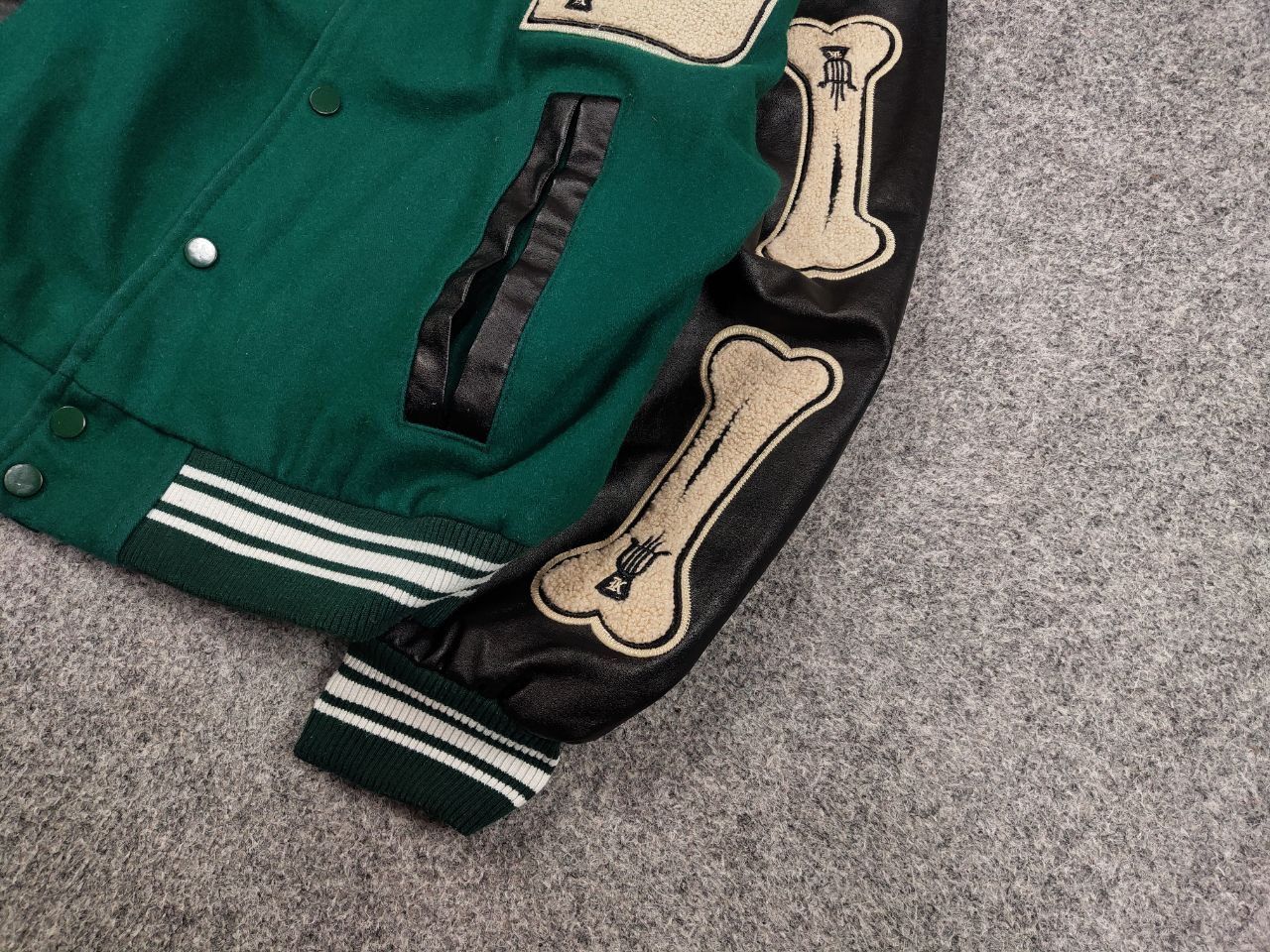 Japanese Brand Vintage Bones Japan Skeleton Letterman Varsity Bomber Jacket Size US S / EU 44-46 / 1 - 5 Thumbnail
