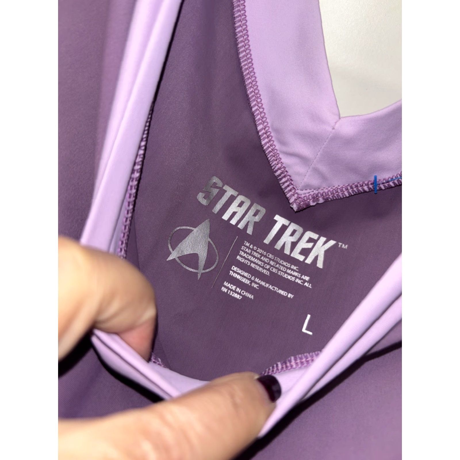 NEXT **Purple Star Trek T-Shirt Women Cosplay Costume L V-Neck** User: Purple Star Trek T-Shirt Women Cosplay Costume L V-Neck Size L / US 10 / IT 46 - 6 Thumbnail