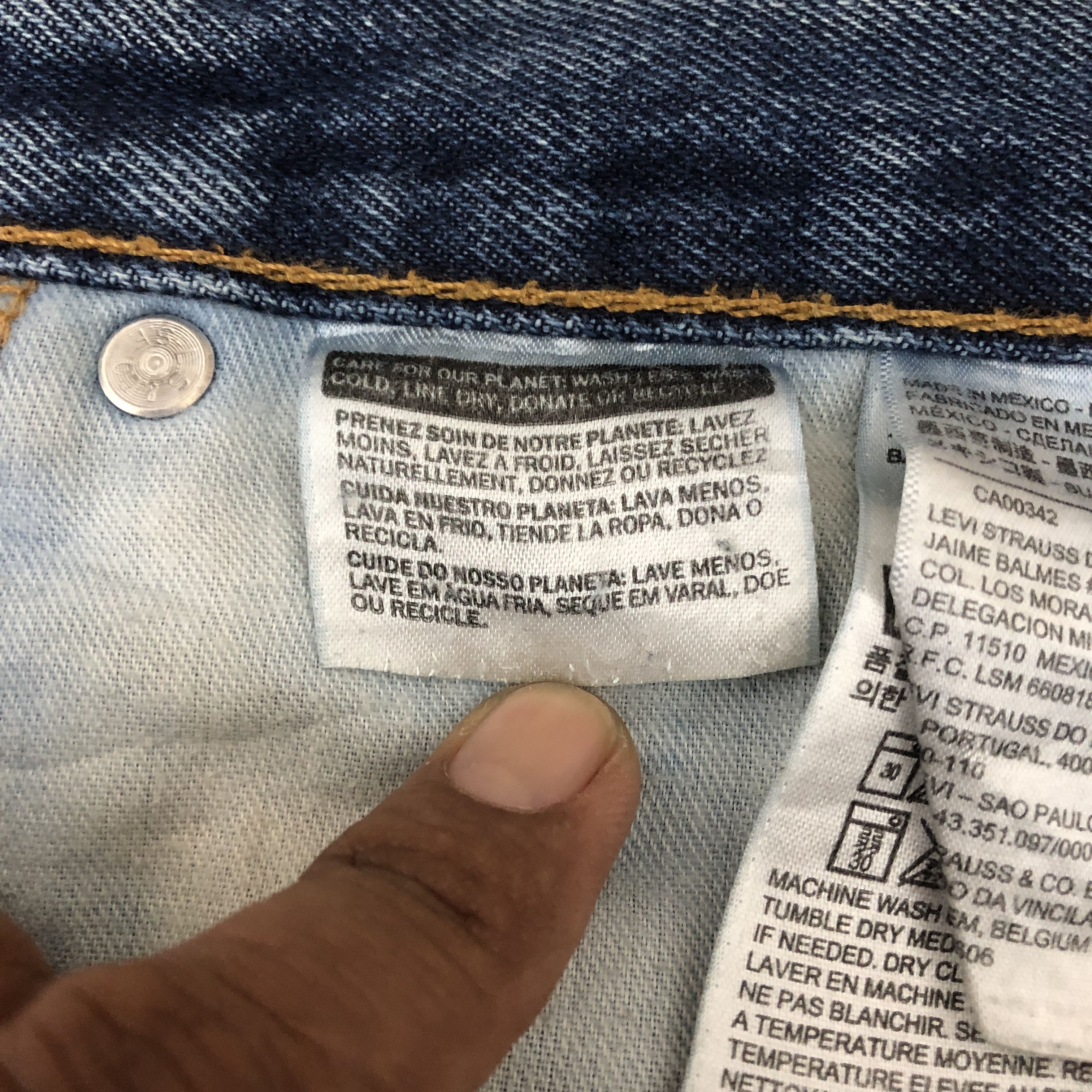 Levi's Vintage Y2K Levis 505 Jeans Levi's Ripped Faded Wash Denim Size US 36 / EU 52 - 7 Thumbnail