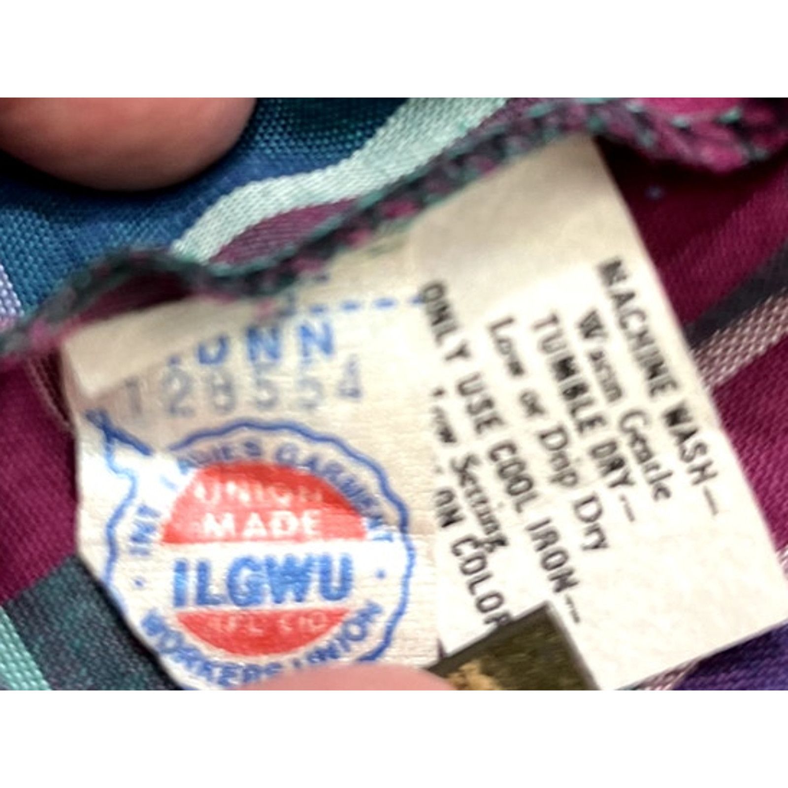 Vintage Women's Vintage Union Made Russ Togs Button Up Plaid Shirt L Size L / US 10 / IT 46 - 3 Thumbnail
