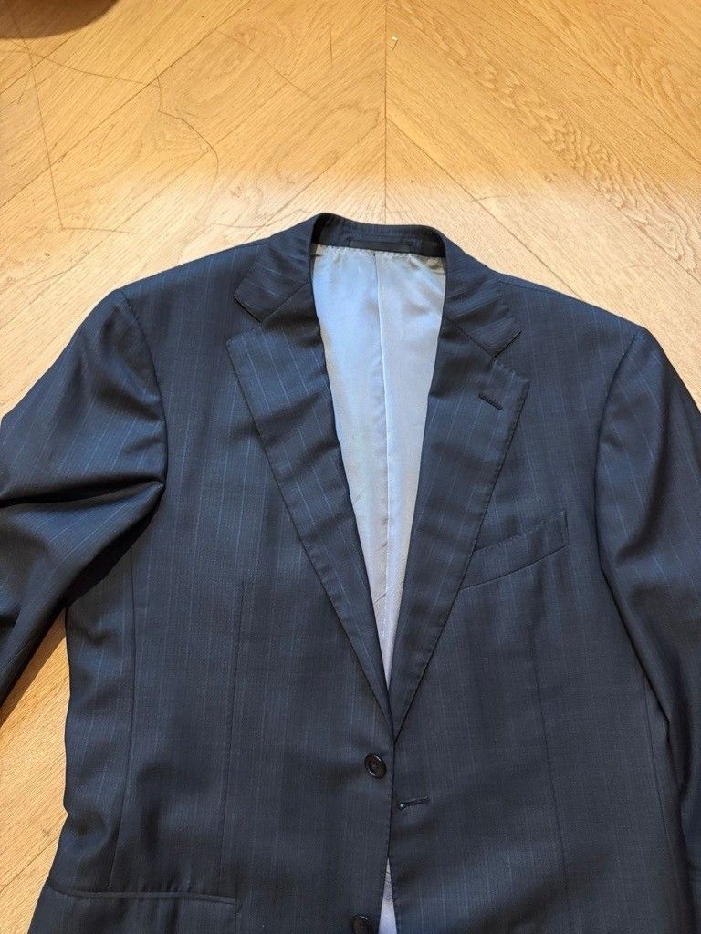 Ermenegildo Zegna signature grey wool/silk blazer, fine pinstriped. (50F) Size 52R - 3 Thumbnail