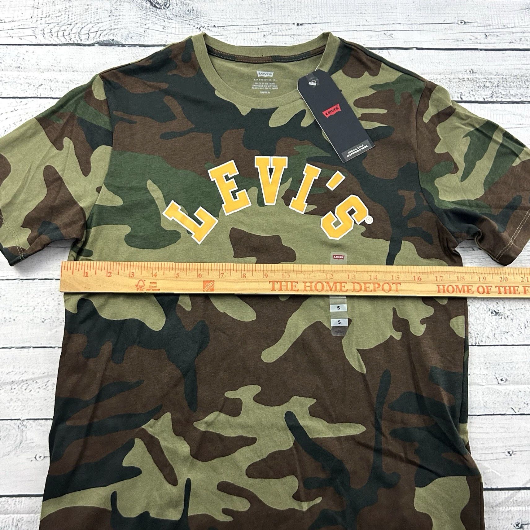 Levi's Levi's Short Sleeve T-Shirt Camouflage Colorful Multicolor Mens S Green Yellow Size US S / EU 44-46 / 1 - 5 Thumbnail