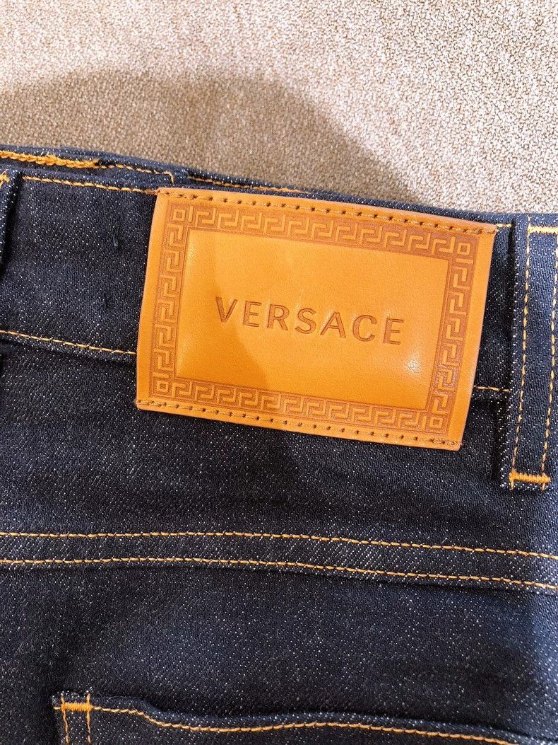 Versace Versace Willow stud button-down denim skirt short skirt Size 26" / US 2 / IT 38 - 5 Thumbnail