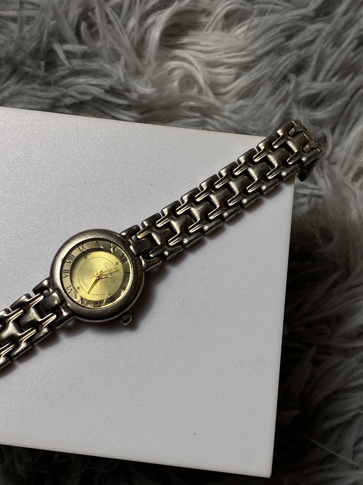 Vintage Vintage Semptoni Quartz Watch with Roman Dial Japanese Brand Size ONE SIZE - 7 Thumbnail