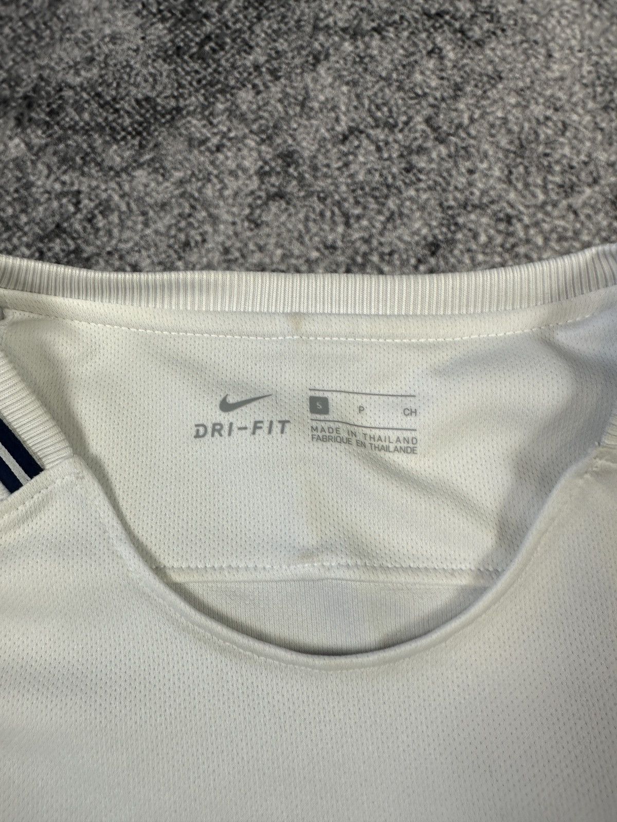 Nike Nike Tottenham Spurs AIA Soccer Jersey Blokecore Style Rare Size US S / EU 44-46 / 1 - 4 Thumbnail
