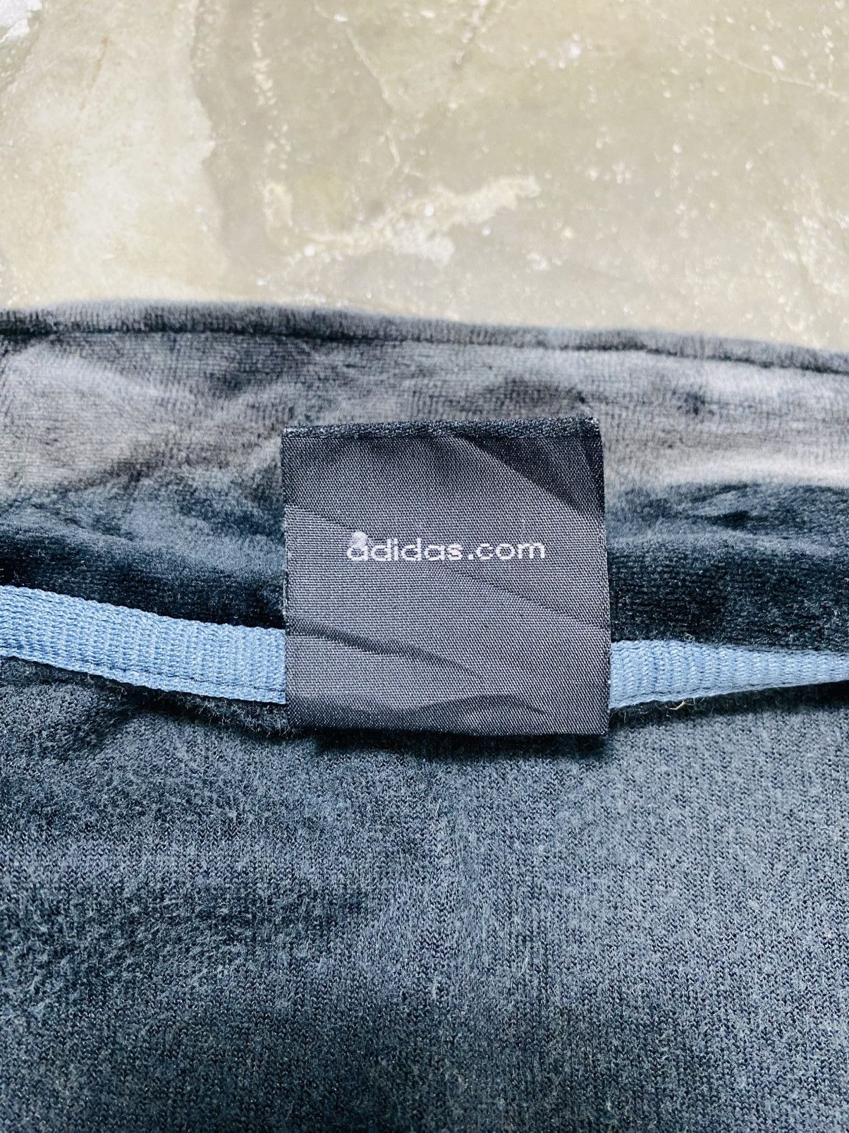Adidas Vintage Adidas Velvet Jacket Sweater Size US S / EU 44-46 / 1 - 15 Thumbnail