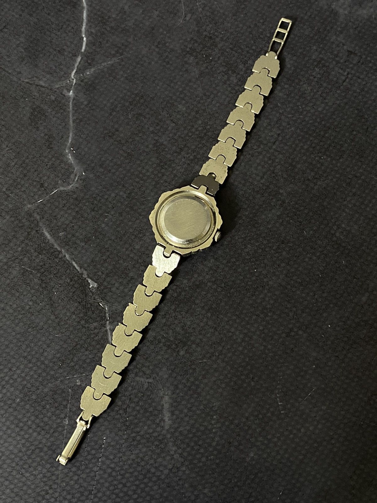 Jewelry Vintage Zarya 17 Jewels Watch with Elegant Silver-Tone Size ONE SIZE - 8 Thumbnail