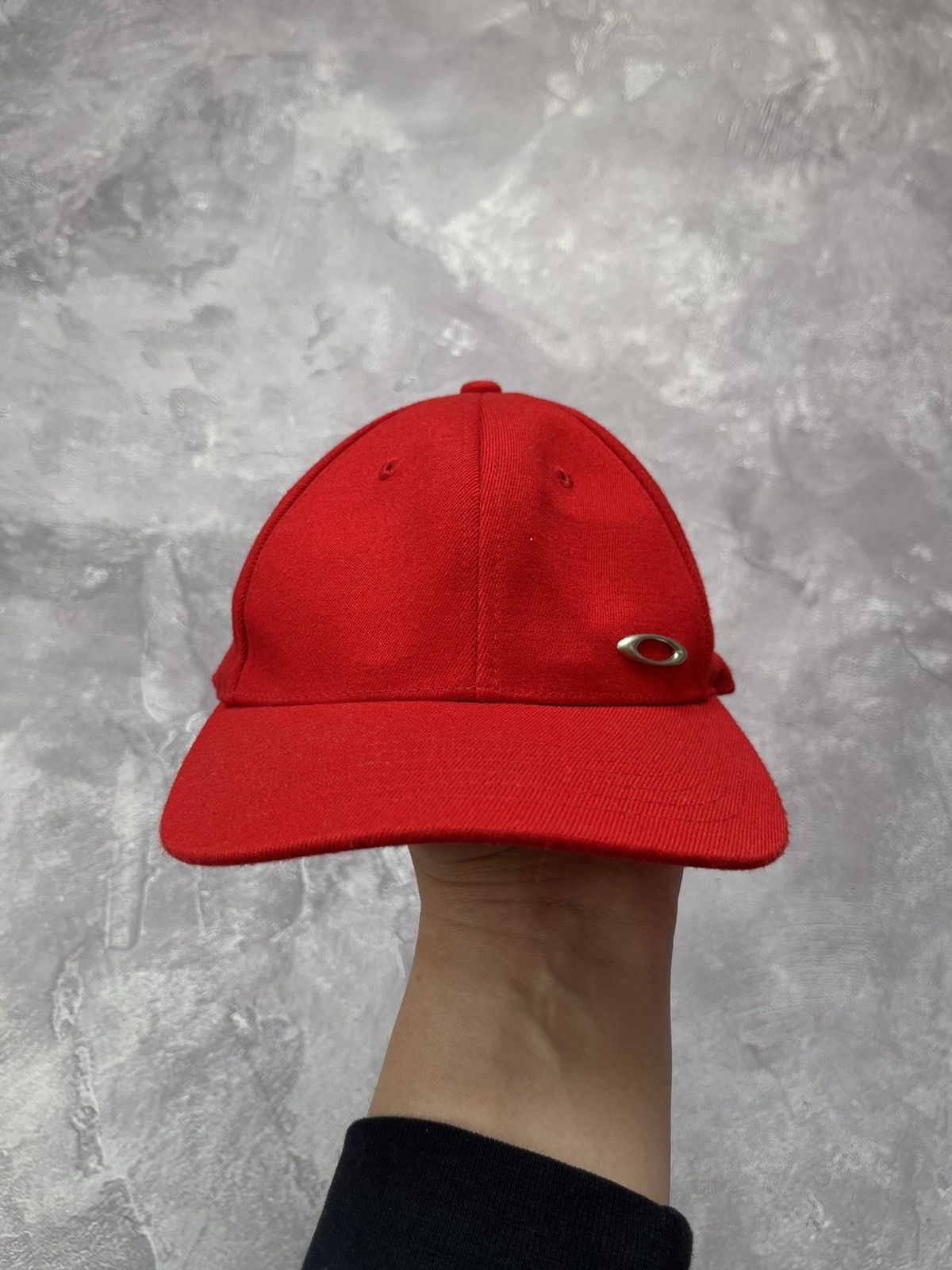 Oakley Vintage Oakley Y2K Metal Logo Style cap hat Red Size ONE SIZE - 2 Thumbnail