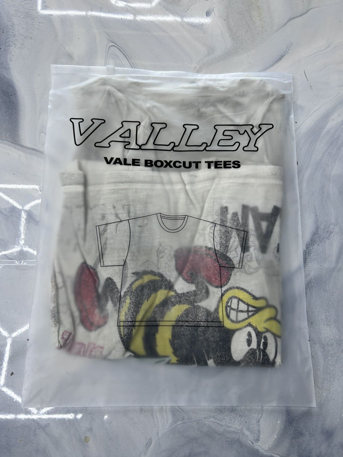 Vale Vale Mayhem Tee Cream Size S Size US S / EU 44-46 / 1 - 8 Thumbnail