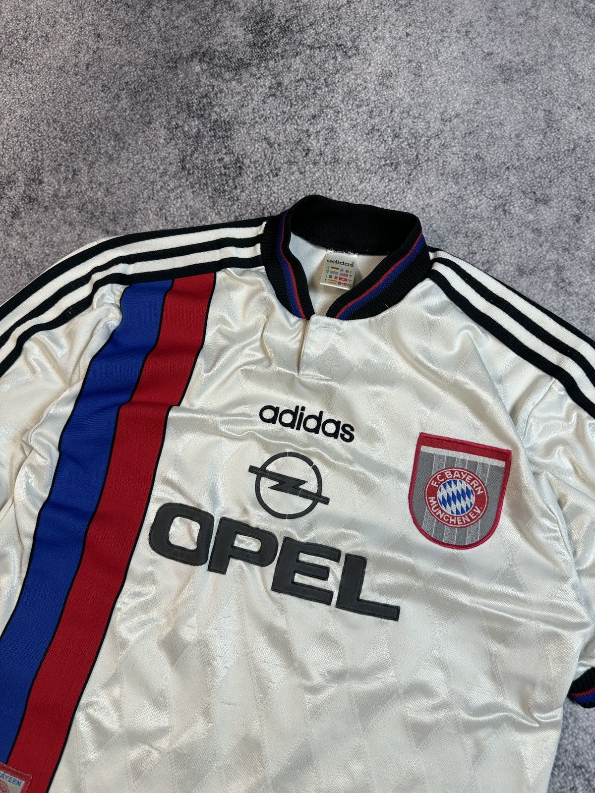 Adidas × Vintage Vintage Adidas Bayern Munich Opel Soccer Jersey Blokecore S Size US S / EU 44-46 / 1 - 2 Thumbnail