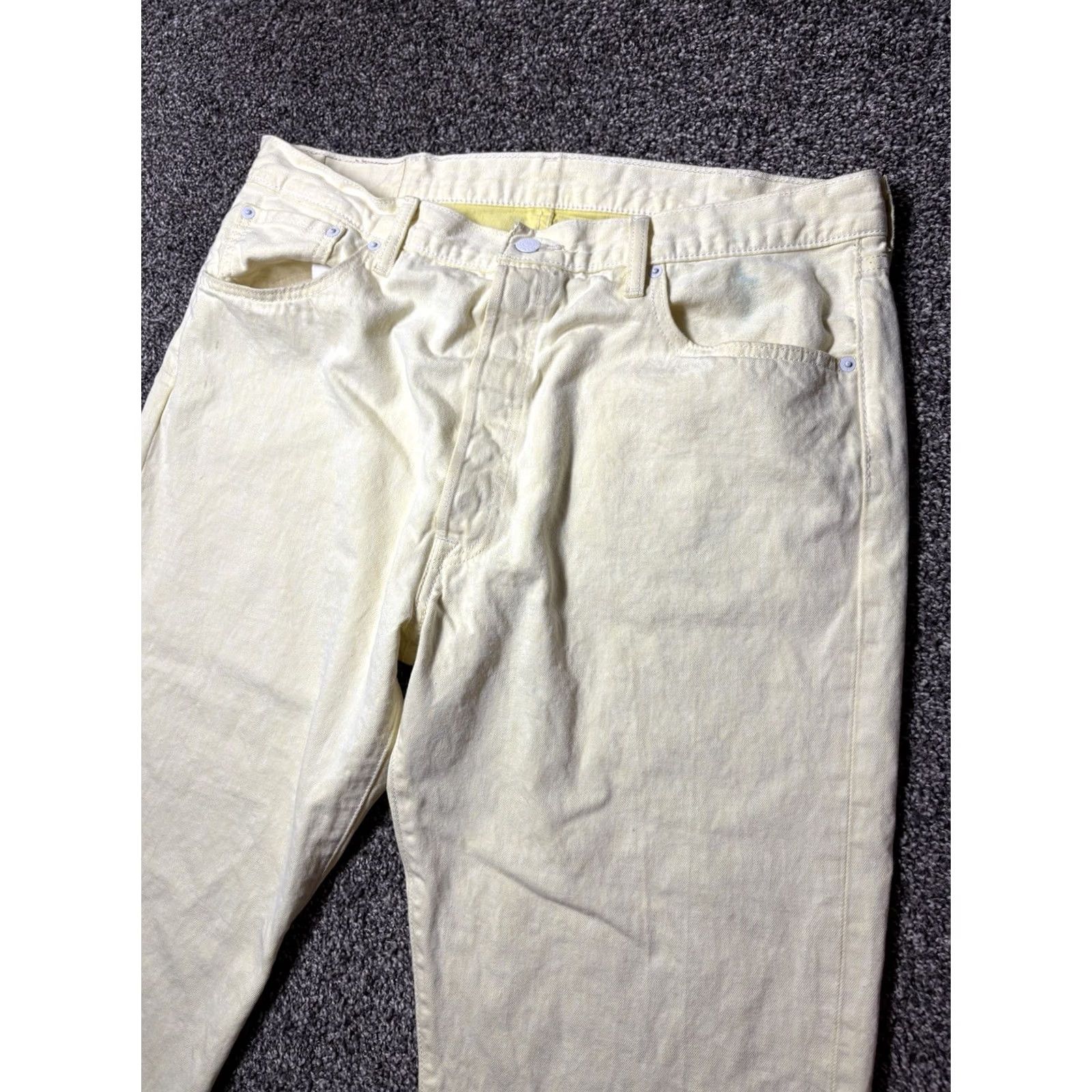 Levi's Item Specifications: Closure: Magnetic Size US 40 / EU 56 - 2 Thumbnail