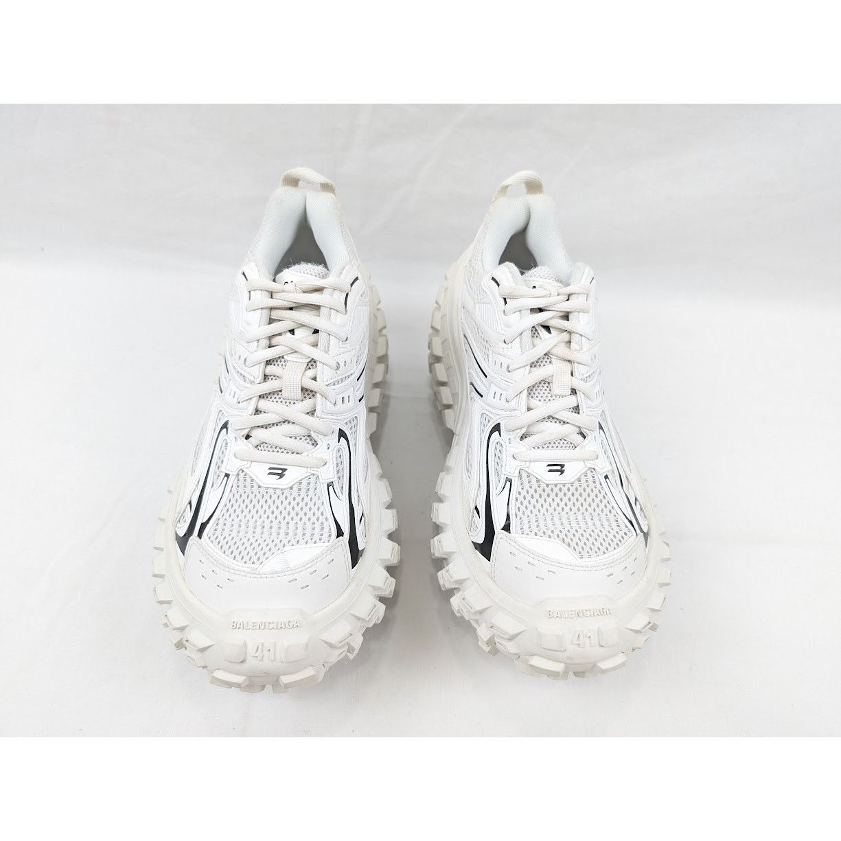 Balenciaga o1rshd1 Contrast Defender Bouncer in Eggshell/Black Size US 8 / EU 41 - 15 Thumbnail