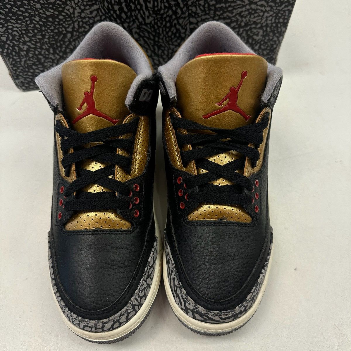 Jordan Brand Size 8.5W/7M - Jordan 3 Black Gold 2022 Size US 8.5 / IT 38.5 - 4 Thumbnail