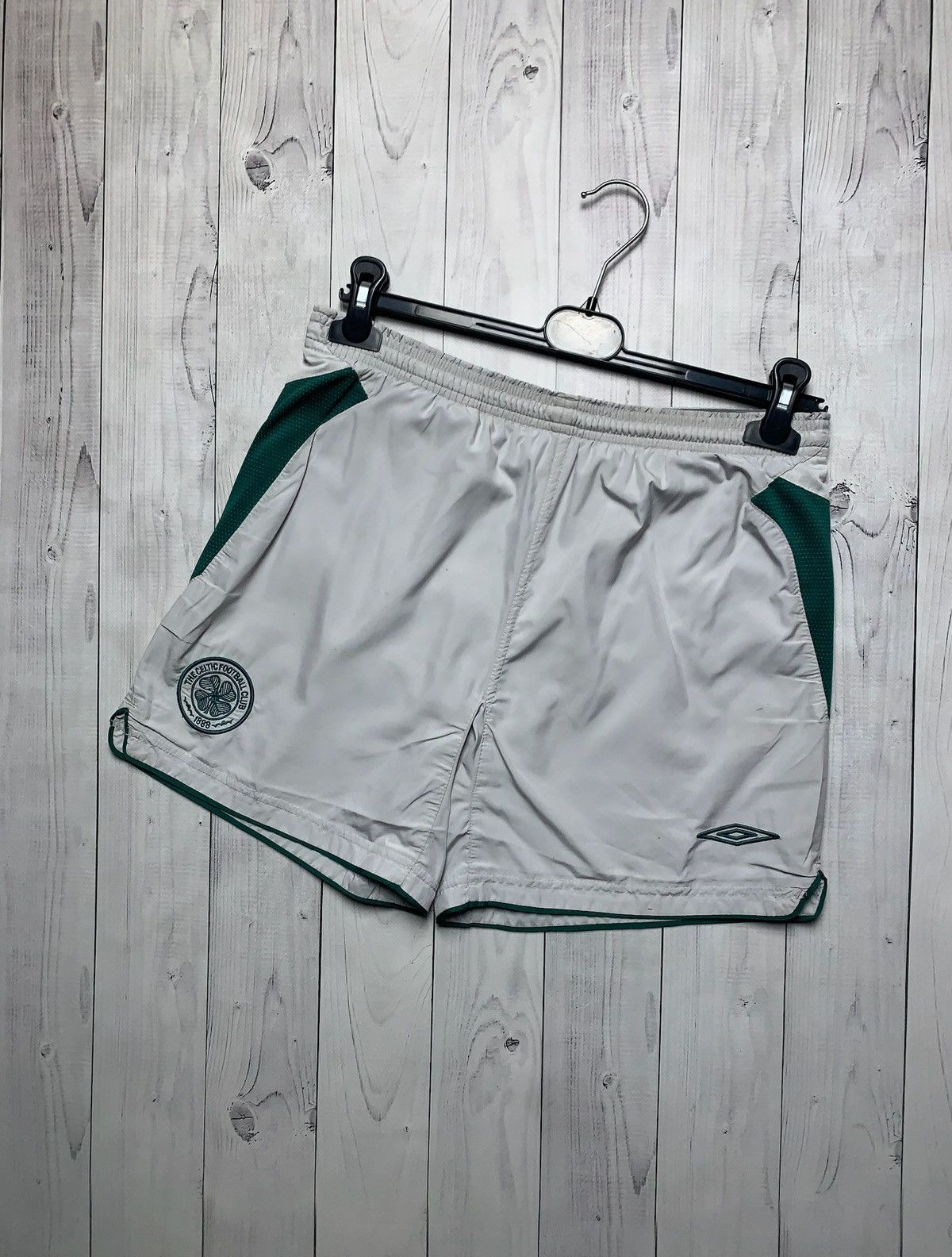 Umbro × Vintage Vintage Celtic soccer shorts size S rare grey Size US 30 / EU 46 - 1 Thumbnail