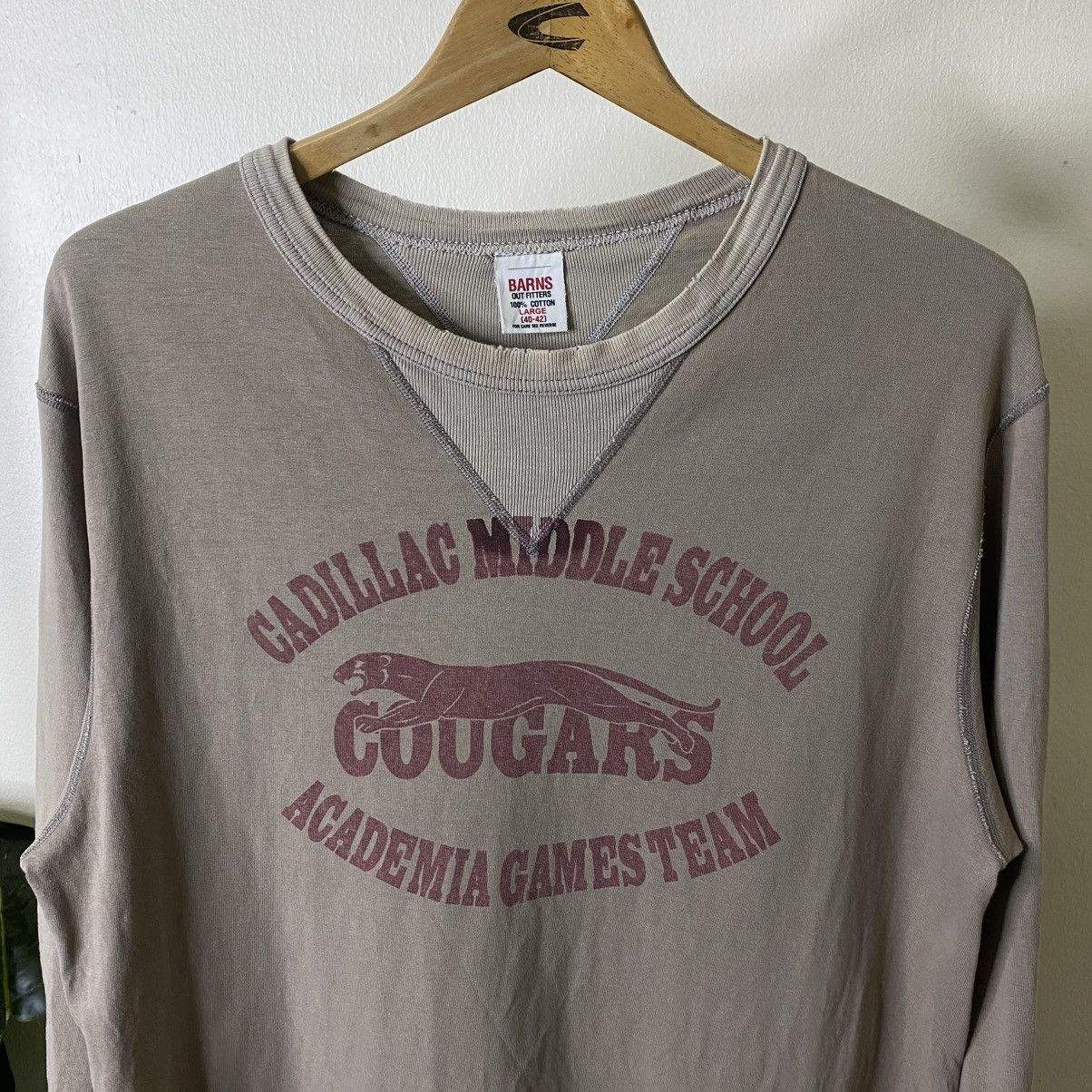 BARNS OUTFITTERS Cadillac Middle School Cougars Warehouse Toyo Enterprise Size US M / EU 48-50 / 2 - 2 Thumbnail