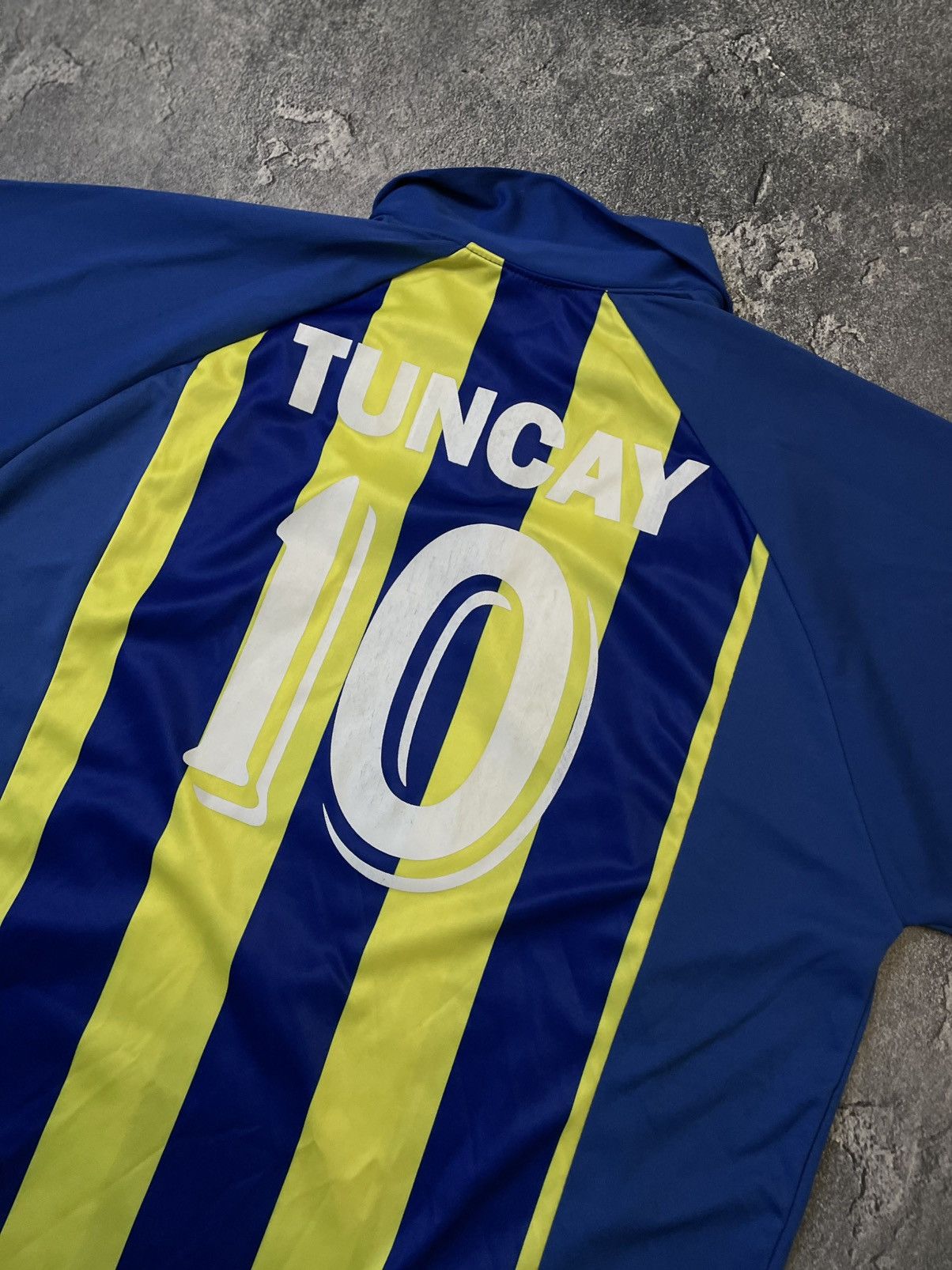 Vintage Fenerbahce 10 Tuncay vintage soccer jersey Size US M / EU 48-50 / 2 - 6 Thumbnail