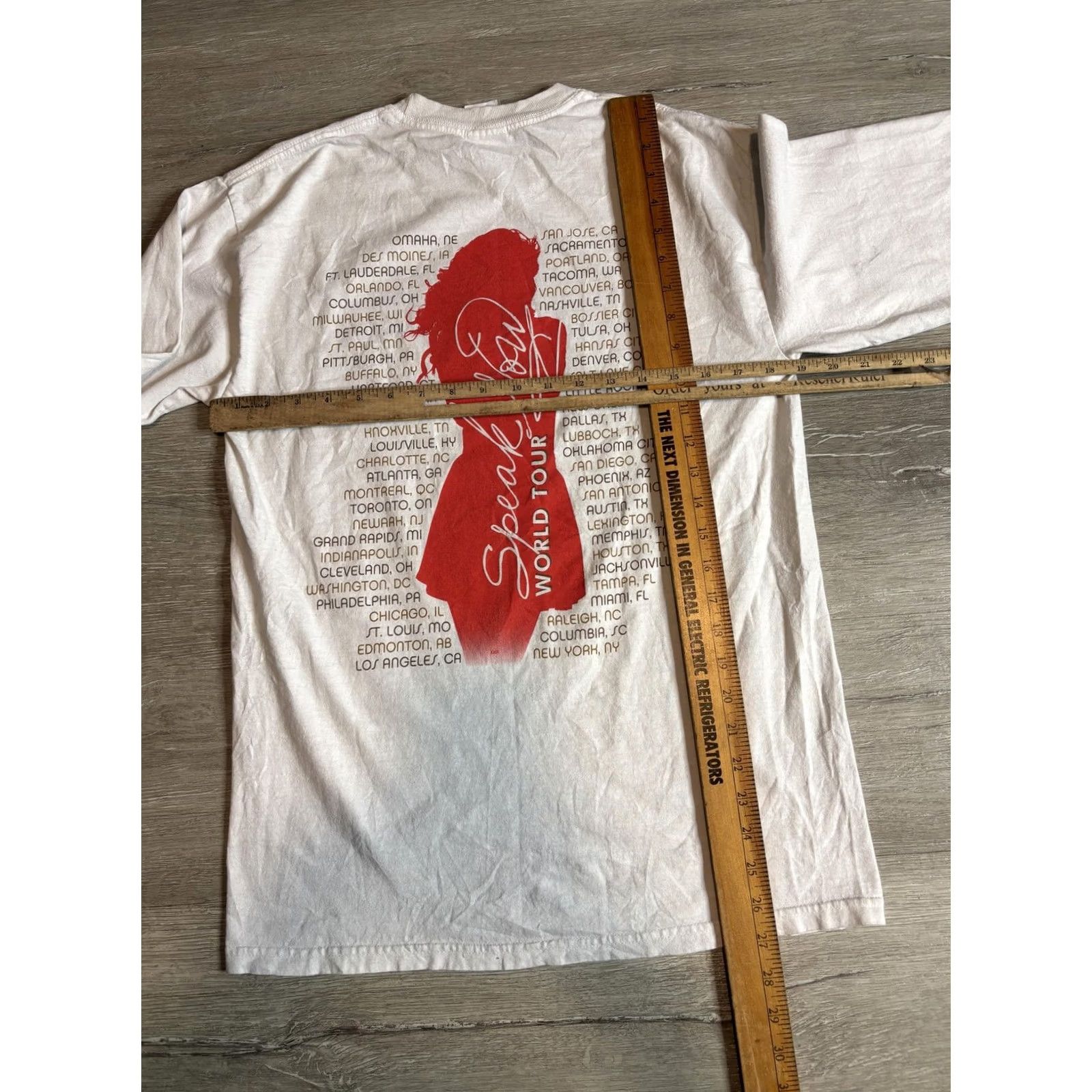 Gildan Taylor Swift Shirt Mens M White Speak Now World Tour Long Sleeve Graphic T-Shirt Size US M / EU 48-50 / 2 - 6 Thumbnail