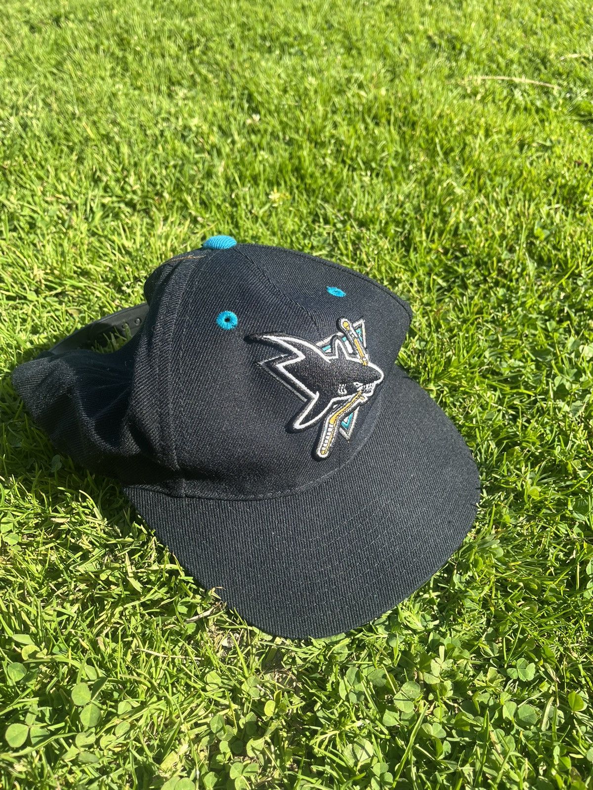 NHL × Vintage Vintage San Jose Sharks Hat Size ONE SIZE - 4 Thumbnail