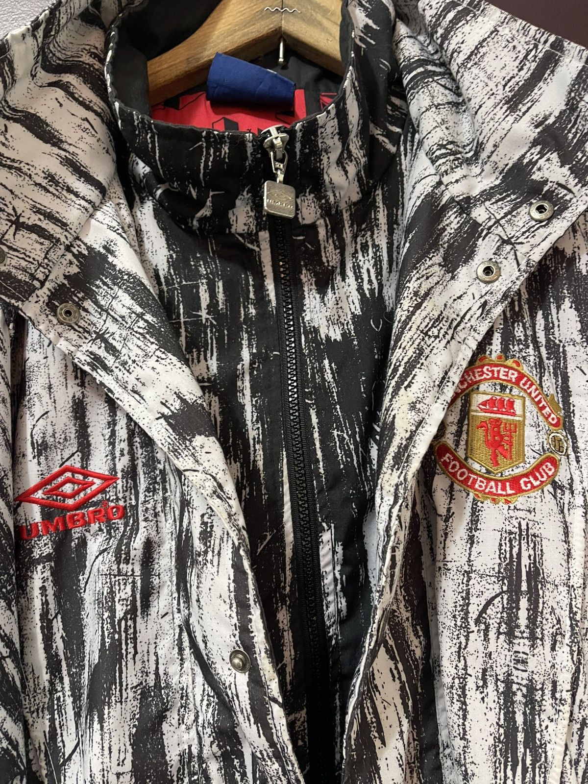Umbro × Vintage 1992/93 Manchester United Umbro Jacket Size US L / EU 52-54 / 3 - 7 Thumbnail