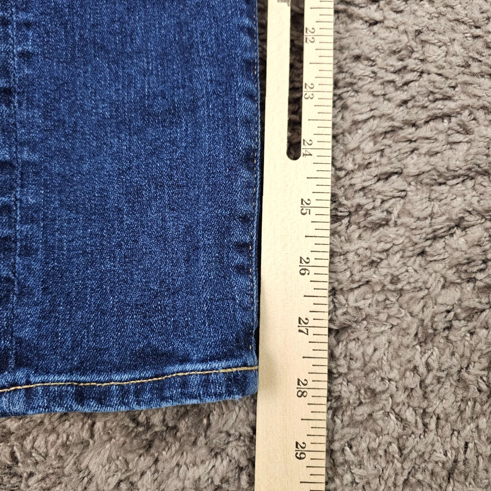 Vintage AG Adriano Goldschmied Jeans Skinny AG Farrah Dark Blue 26 Regular Inseam 28 Women denim, distressed, stretch, blue jeans, 90s-inspired? (adjust) Size 26" / US 2 / IT 38 - 6 Thumbnail