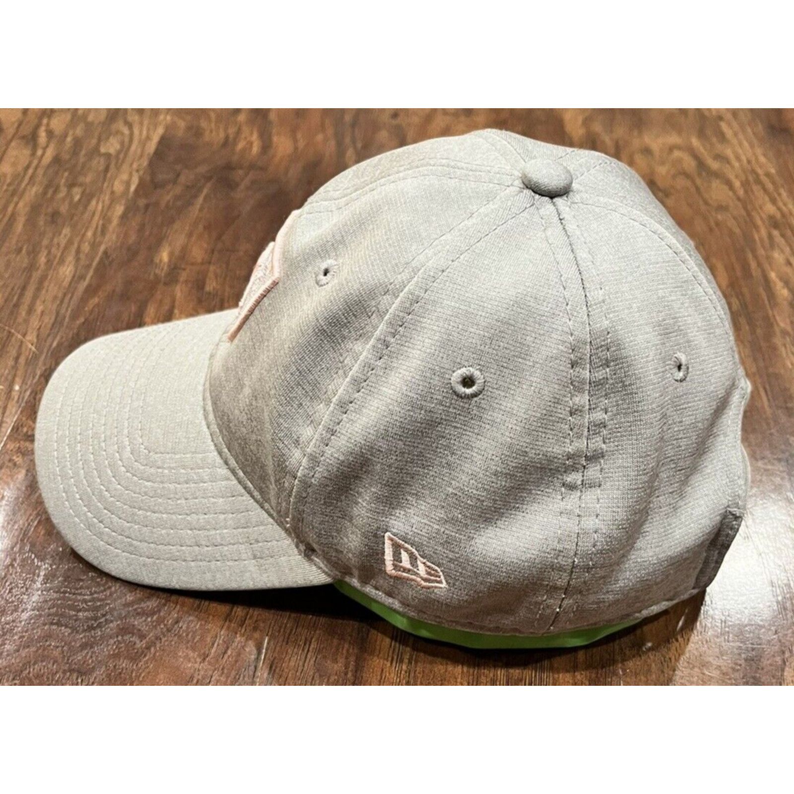 New Era RAIDERS HAT PINK GRAY LOGO NEW ERA WOMEN 9Twenty Strap Back Size ONE SIZE - 3 Thumbnail