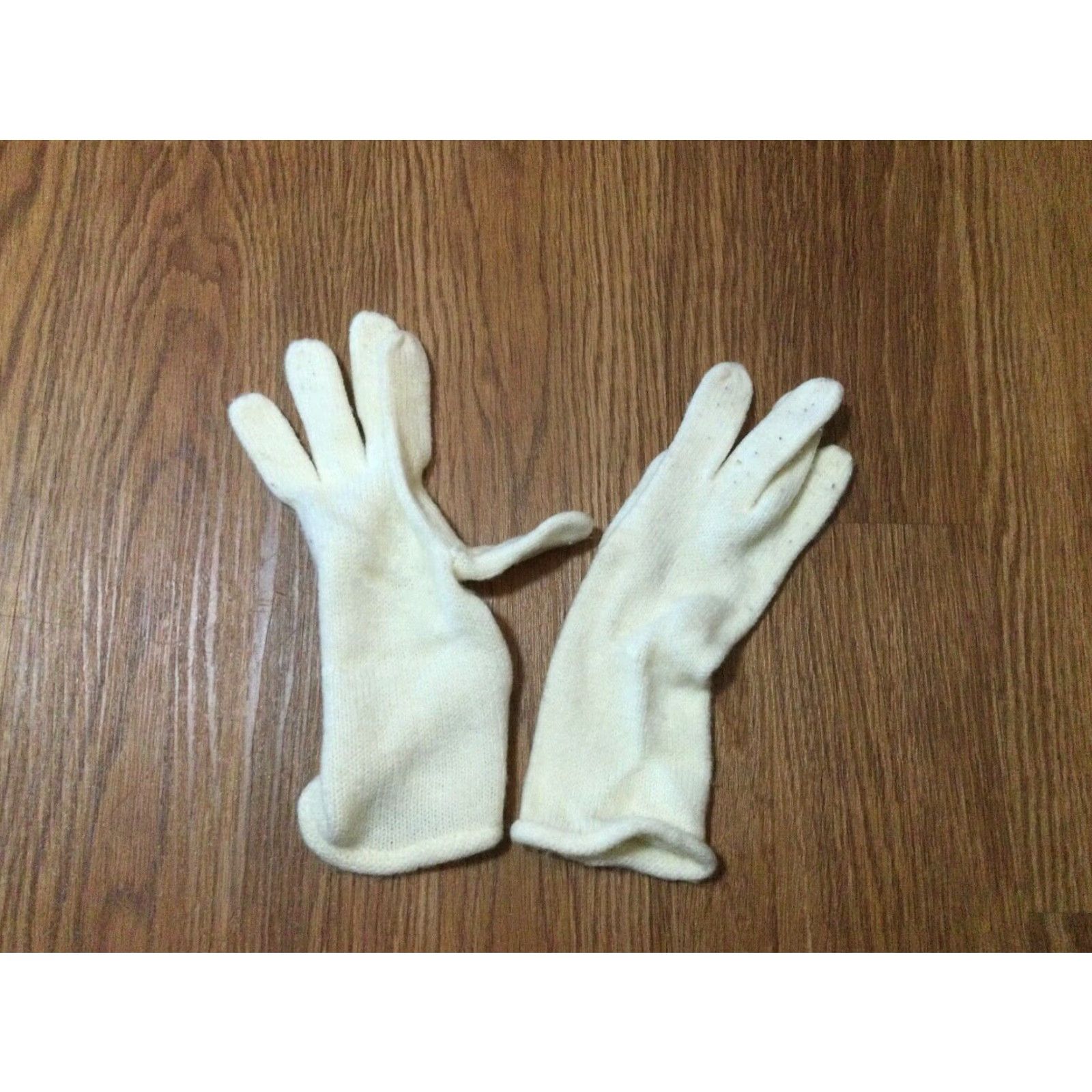 Vintage VINTAGE Ivory Knit Gloves 1980s Unisex Adults Everyday Accessories Size ONE SIZE - 2 Thumbnail
