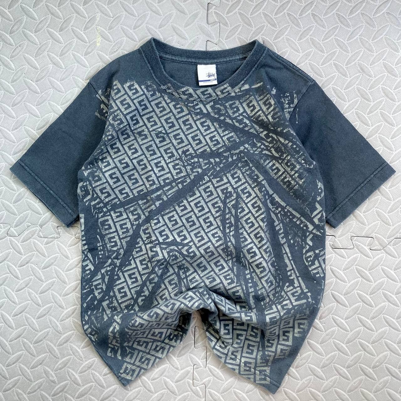Stussy Vintage ‘Fendi’ Monogram Spiral Tee Size US XS / EU 42 / 0 - 1 Thumbnail