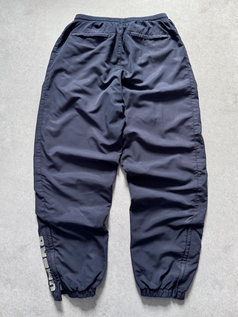 Umbro Umbro Vintage Y2k Baggy Nylon Sweatpants Big Logo Parachute Size US 34 / EU 50 - 2 Thumbnail