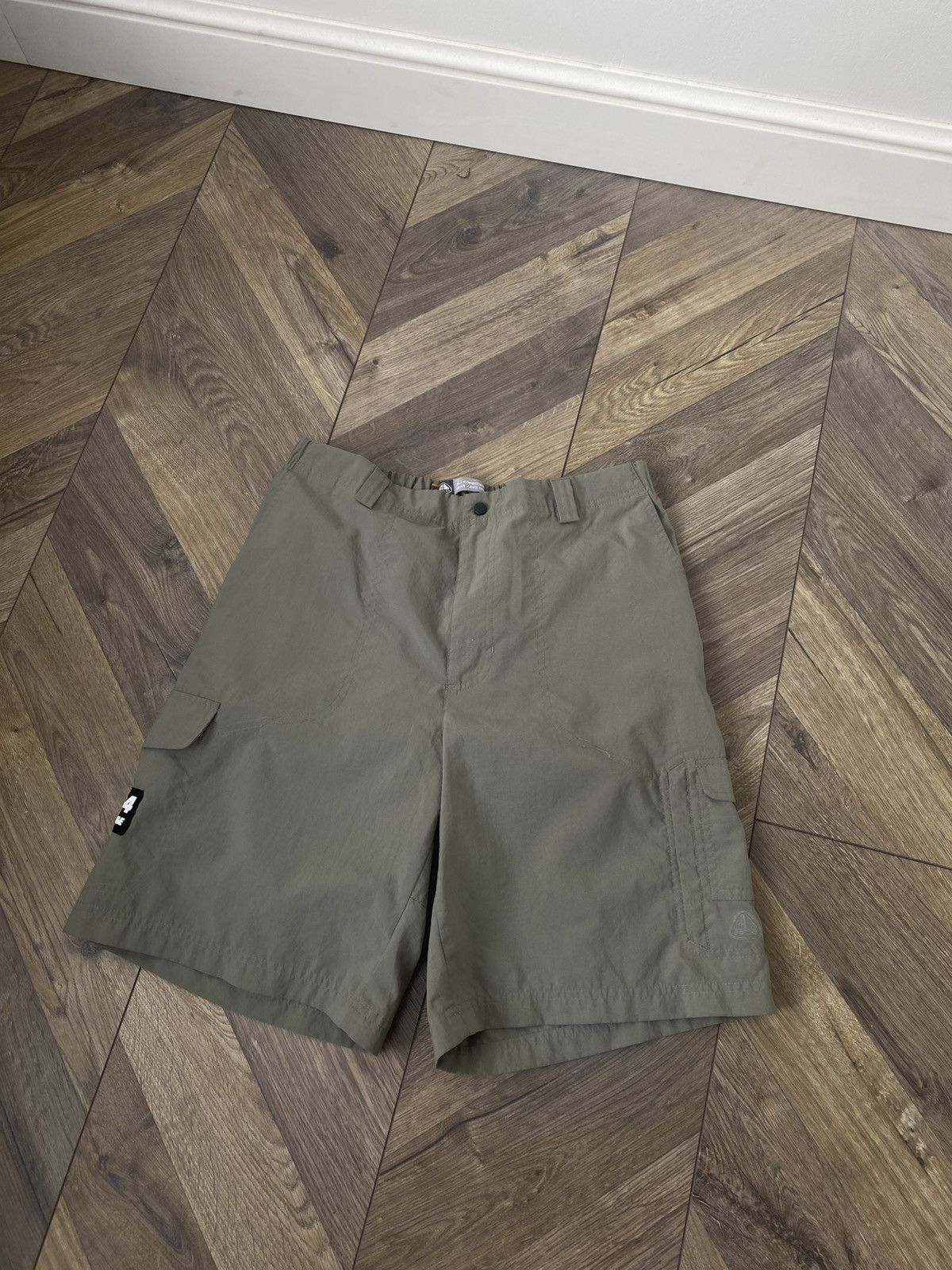 Nike × Nike ACG × Vintage Vintage Nike Acg LandRover Shorts Size US 30 / EU 46 - 4 Thumbnail