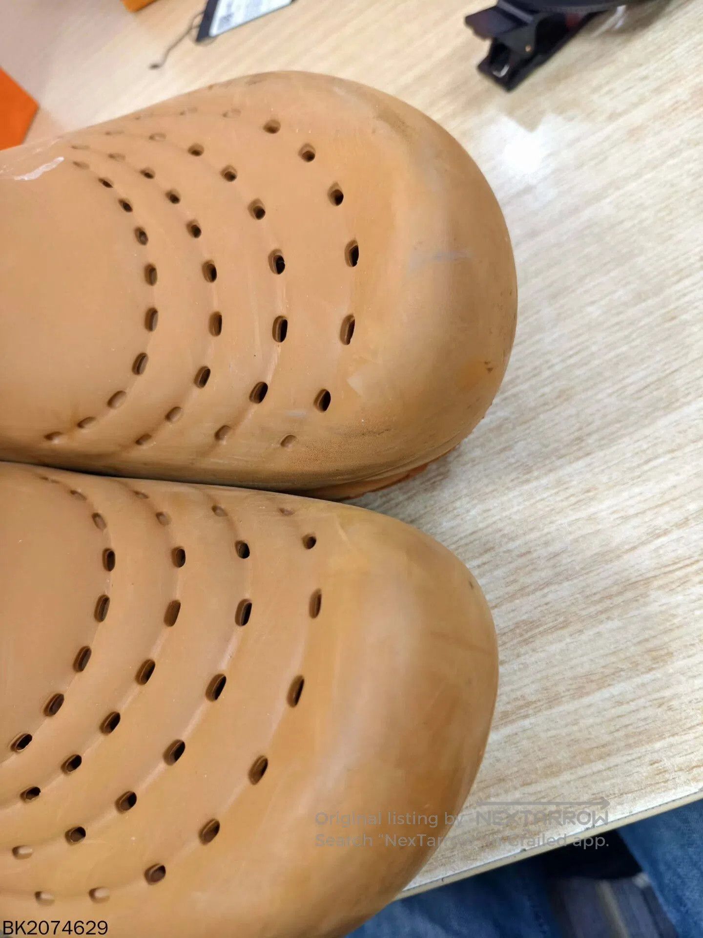 Louis Vuitton louis vuitton shark leather sandals size 11. Size US 11 / EU 44 - 7 Thumbnail