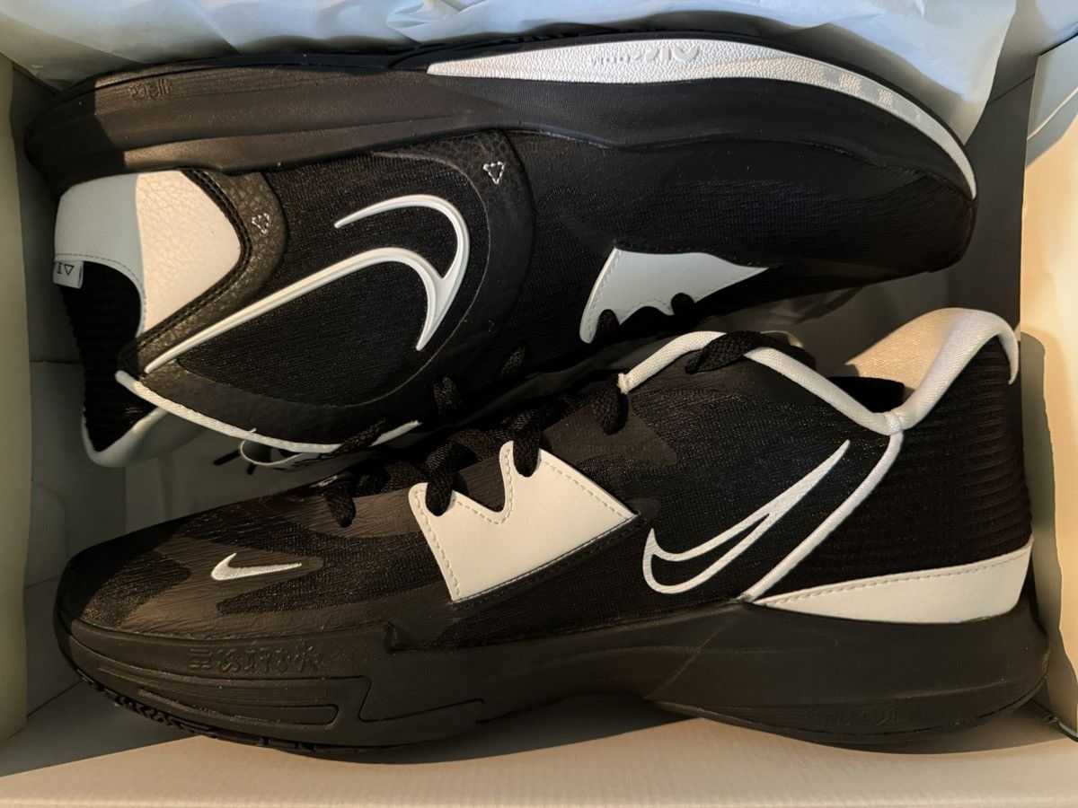 Nike Nike Kyrie 5 TB Promo (players only) Black “Reverse Panda” Size US 15 / EU 48 - 6 Thumbnail