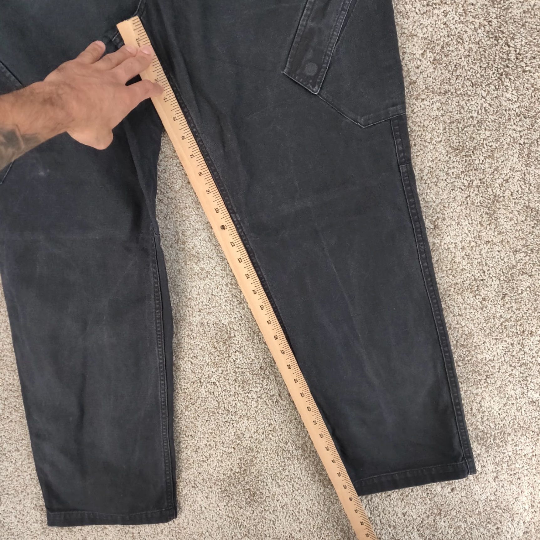 Nike Air Jordan Essentials Chicago Trousers Mens Medium Black FN6364-010 Jumpman Logo Cargo Pants Mens New title may not introduce new info. Size US 31 - 4 Thumbnail