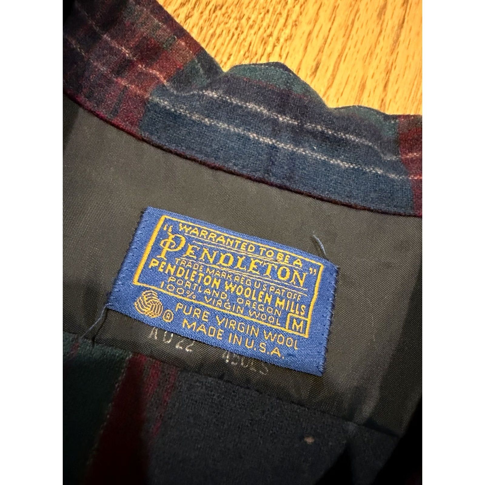 Pendleton VINTAGE Pendleton Board Shirt Men’s Large Wool Flannel Button-Up Long Sleeve Plaid Collared 60s 70s 80s Retro Mens Size US M / EU 48-50 / 2 - 6 Thumbnail