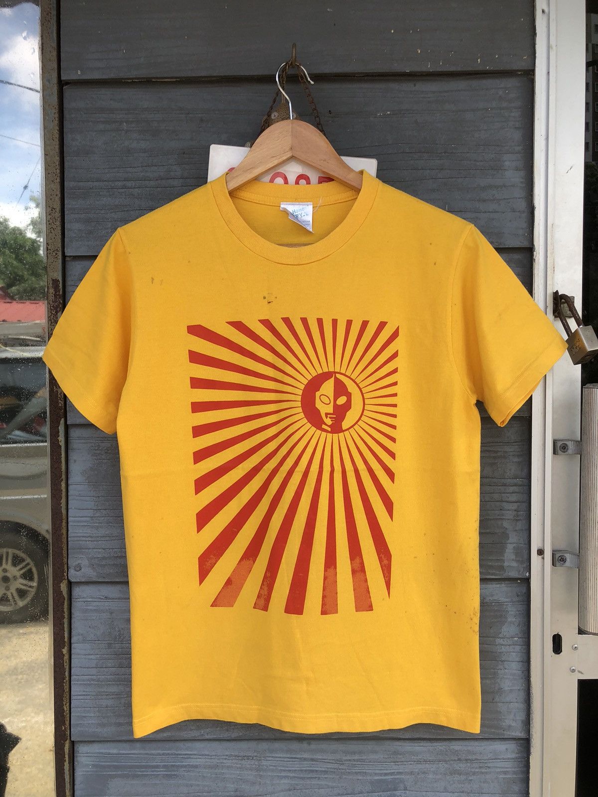 Anime × Japanese Brand × Vintage Vintage RARE 90s Anime Ultraman Tshirts Size US S / EU 44-46 / 1 - 1 Thumbnail