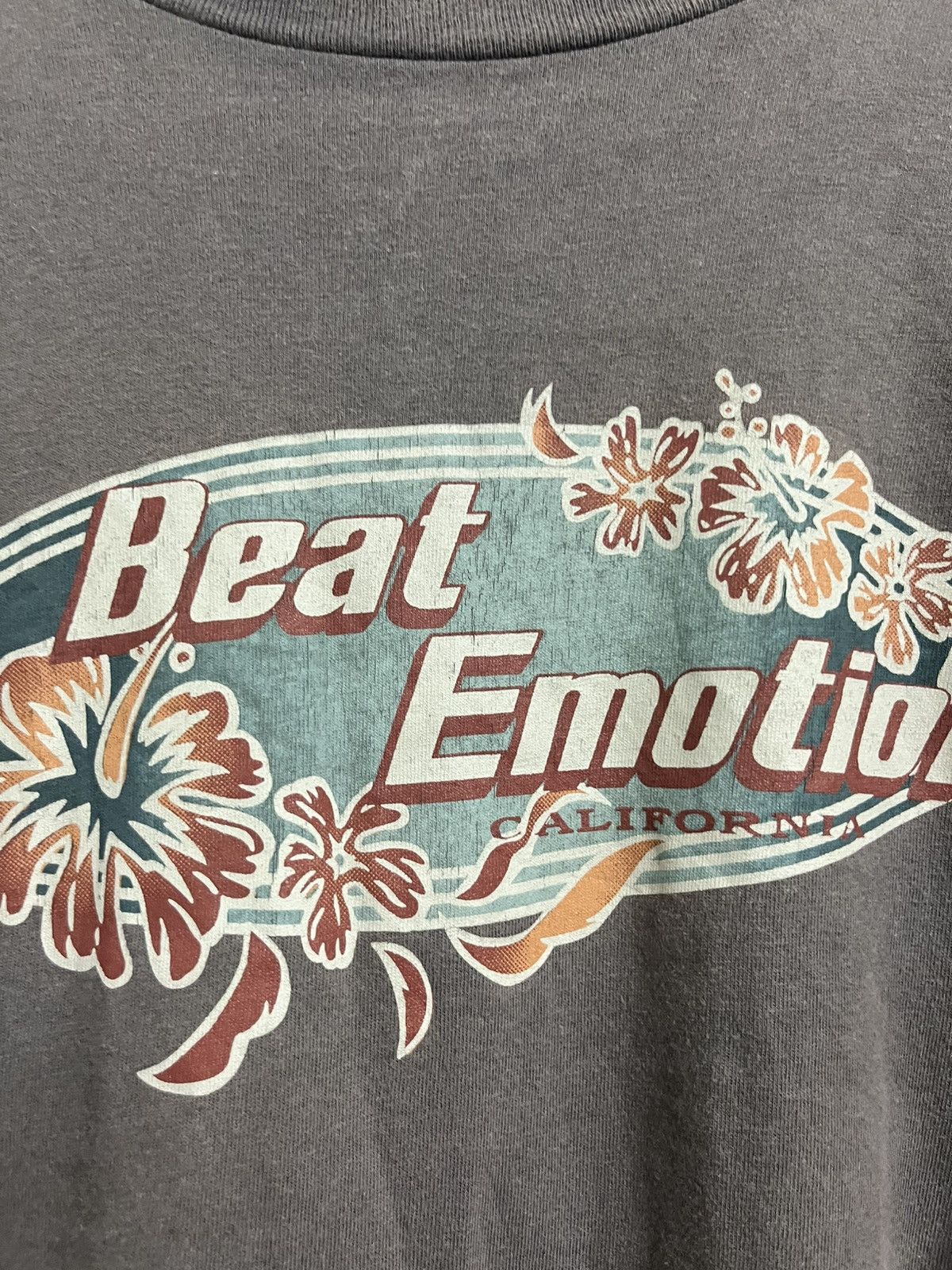 Sun Surf 💥Offer💥 Vintage Beat Emotion California Surf T Shirts Size US XL / EU 56 / 4 - 5 Thumbnail