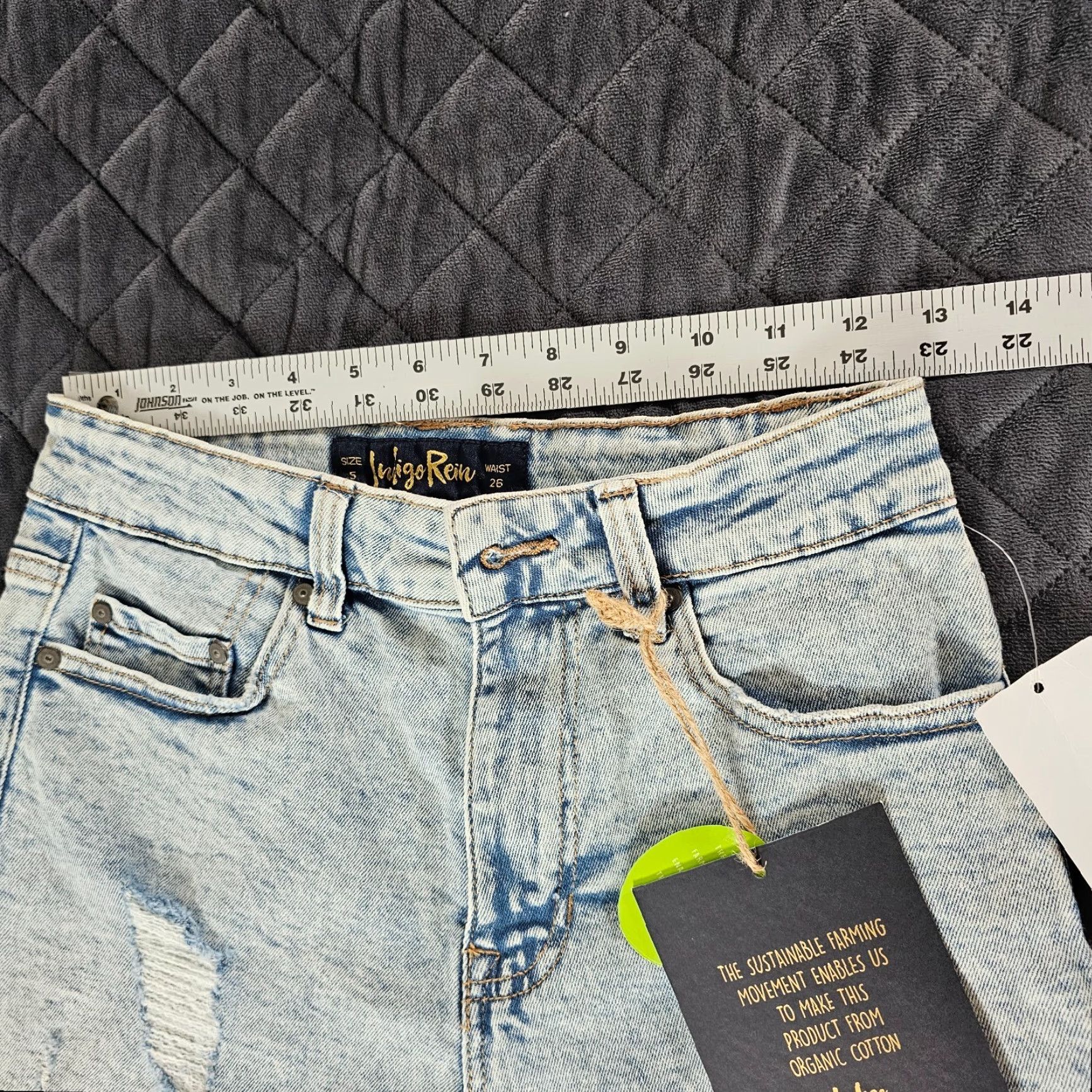 Vintage Indigo Rein Women's Super High Rise Jean Shorts Size 5 Light Wash Blue Denim Size 26" / US 2 / IT 38 - 5 Thumbnail