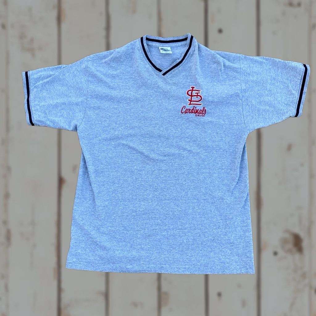 Pro Player VINTAGE Pro Player T-Shirt St Louis Cardinals 90s Embroidered V-Neck XL Gray Mens Size US XL / EU 56 / 4 - 1 Thumbnail