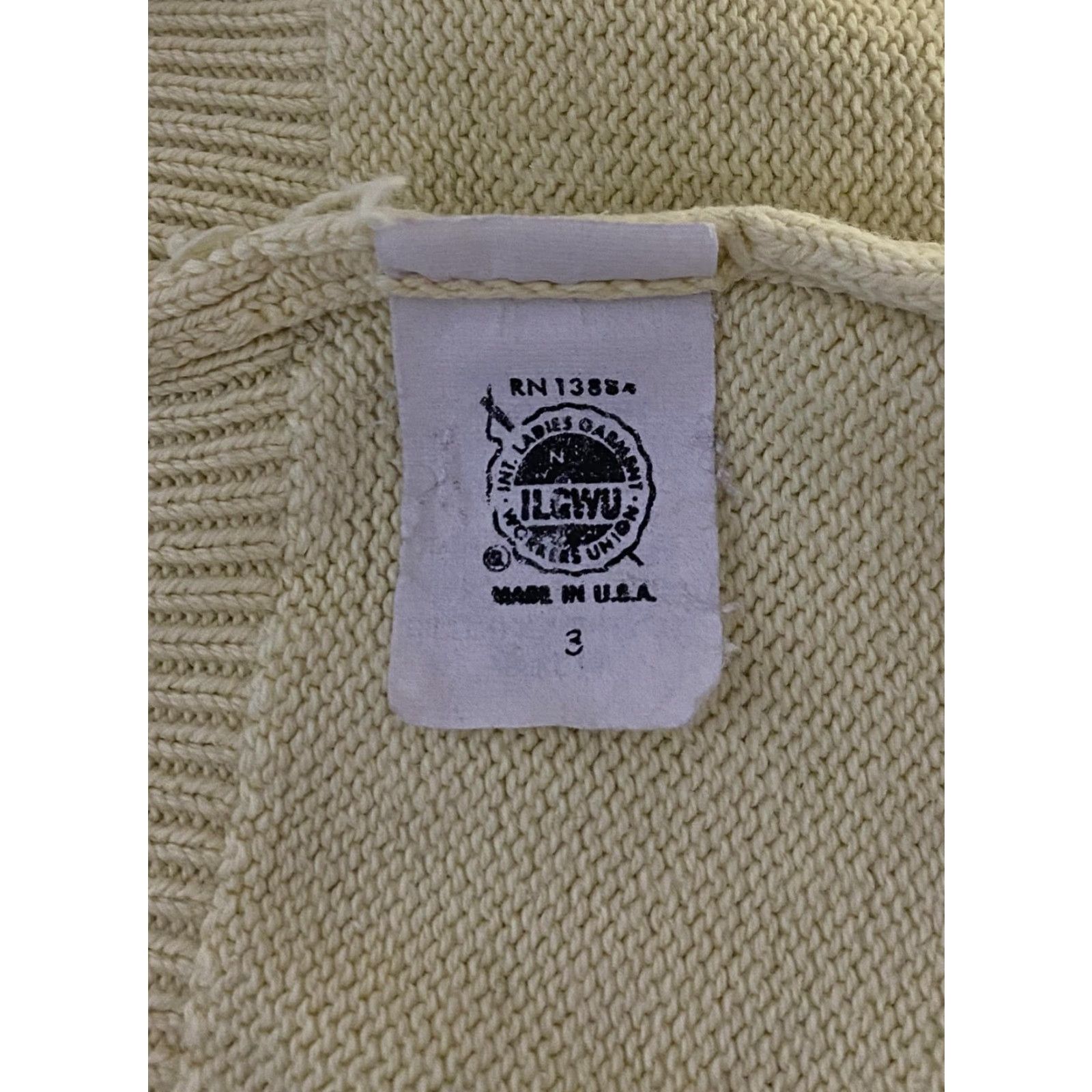 Titleist VINTAGE Titleist Sweater Mens L Yellow V-Neck 90s Golf Made USA Cotton Pullover Knit Shirt Size US L / EU 52-54 / 3 - 6 Thumbnail