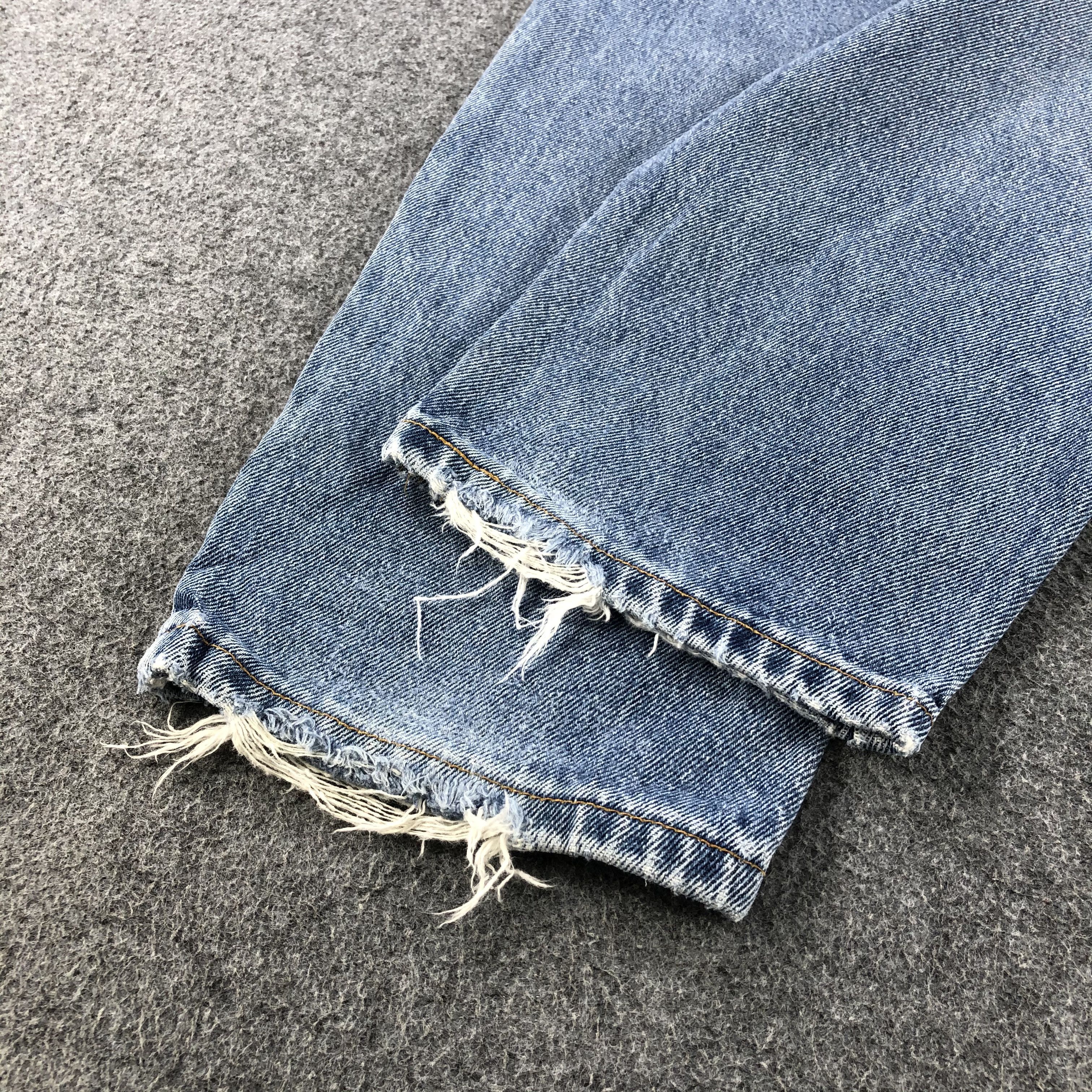 Levi's Vintage 90s Levis 560 Light Wash Jeans-J1290 Size US 30 / EU 46 - 6 Thumbnail