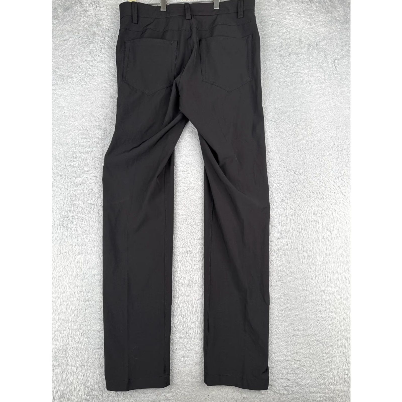 Van Heusen Van Heusen Pants Men 30 Black Slim Tech Pant Flex Polyester Blend Golf Workwear Chino Straight Leg Pockets 32in Inseam Regular Fit Vintage No Size US 30 / EU 46 - 7 Thumbnail