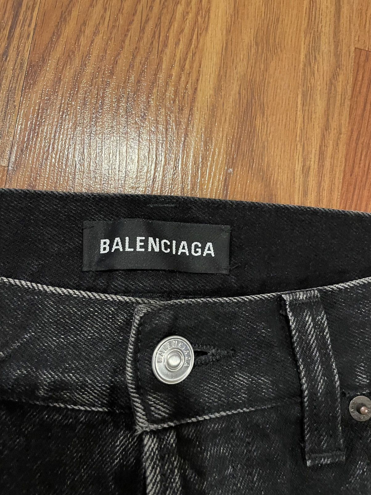 Balenciaga Balenciaga 2017 Denim Shorts Size US 30 / EU 46 - 3 Thumbnail