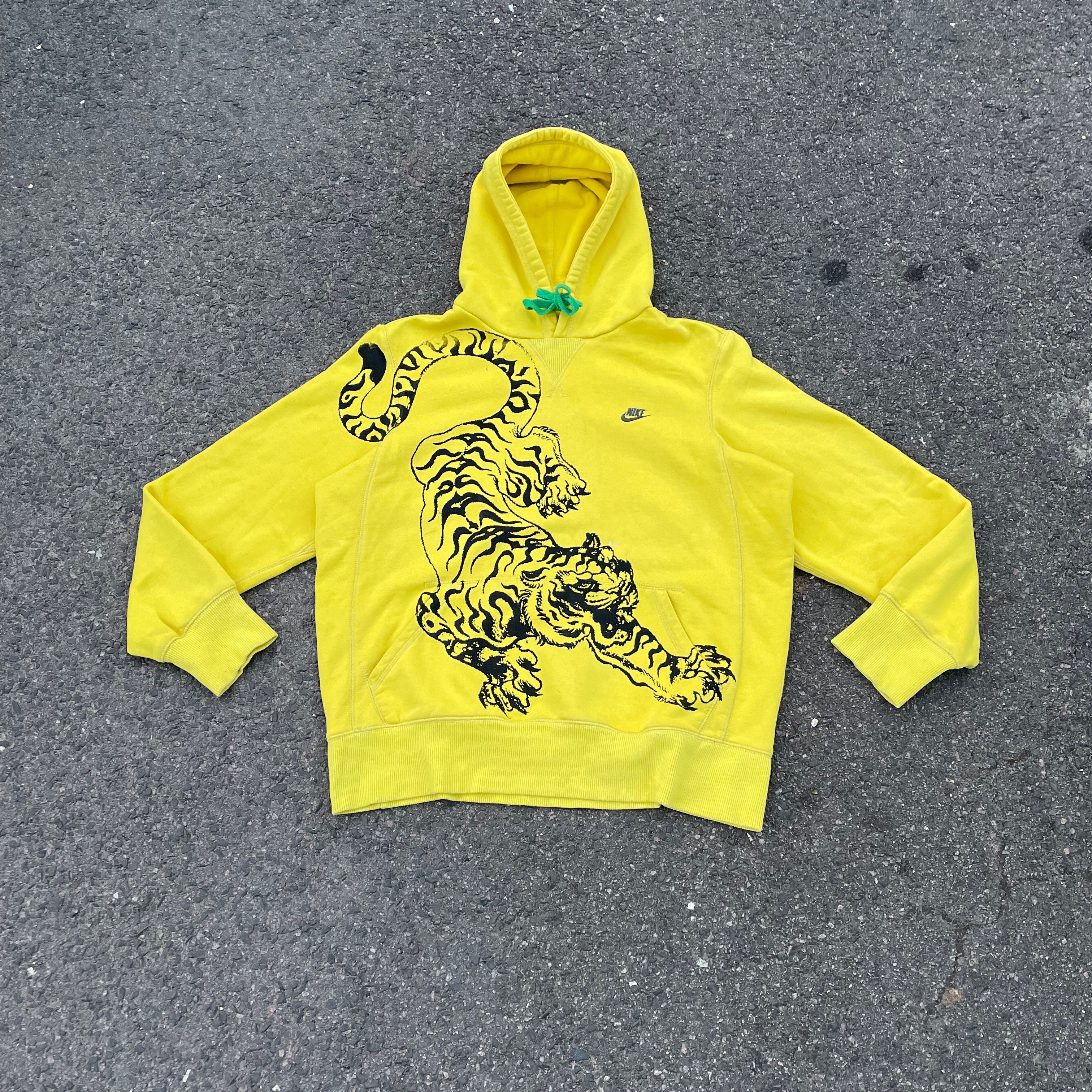 Nike Custom Nike Tiger Hoodie Reworked 1Of1 Grunge Y2K Size US L / EU 52-54 / 3 - 1 Thumbnail