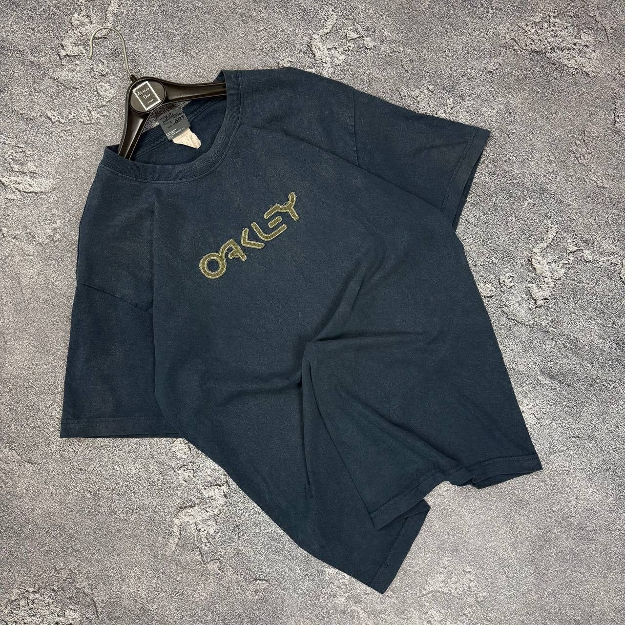 Oakley Vintage Oakley T-Shirt 90s Y2K Big Logo Size L Size US XL / EU 56 / 4 - 1 Thumbnail