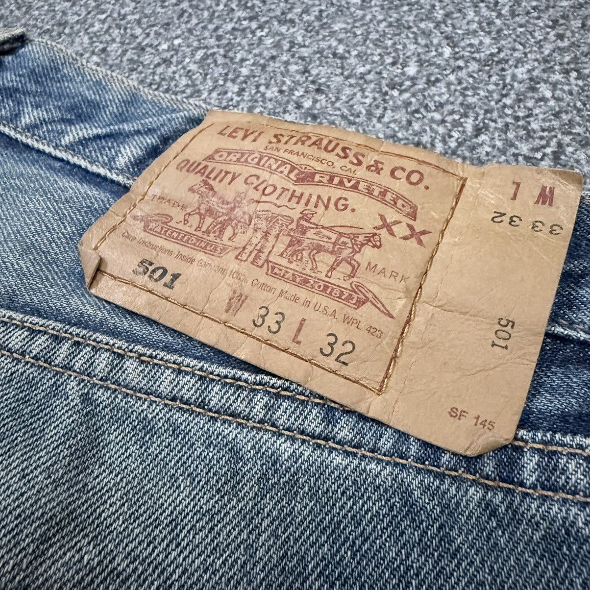 Levi's Vintage Clothing 🇺🇸 Vintage 1997 Levis 501 Super Distressed Dirty Washed Denim Size US 33 - 9 Thumbnail