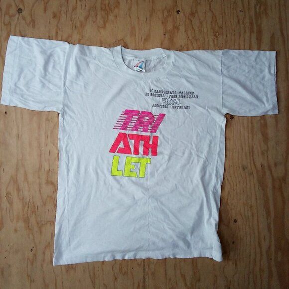 Vintage DS Vintage Triathlet Triathlon Italy Champion Neon T-Shirt Size US XXL / EU 58 / 5 - 2 Thumbnail