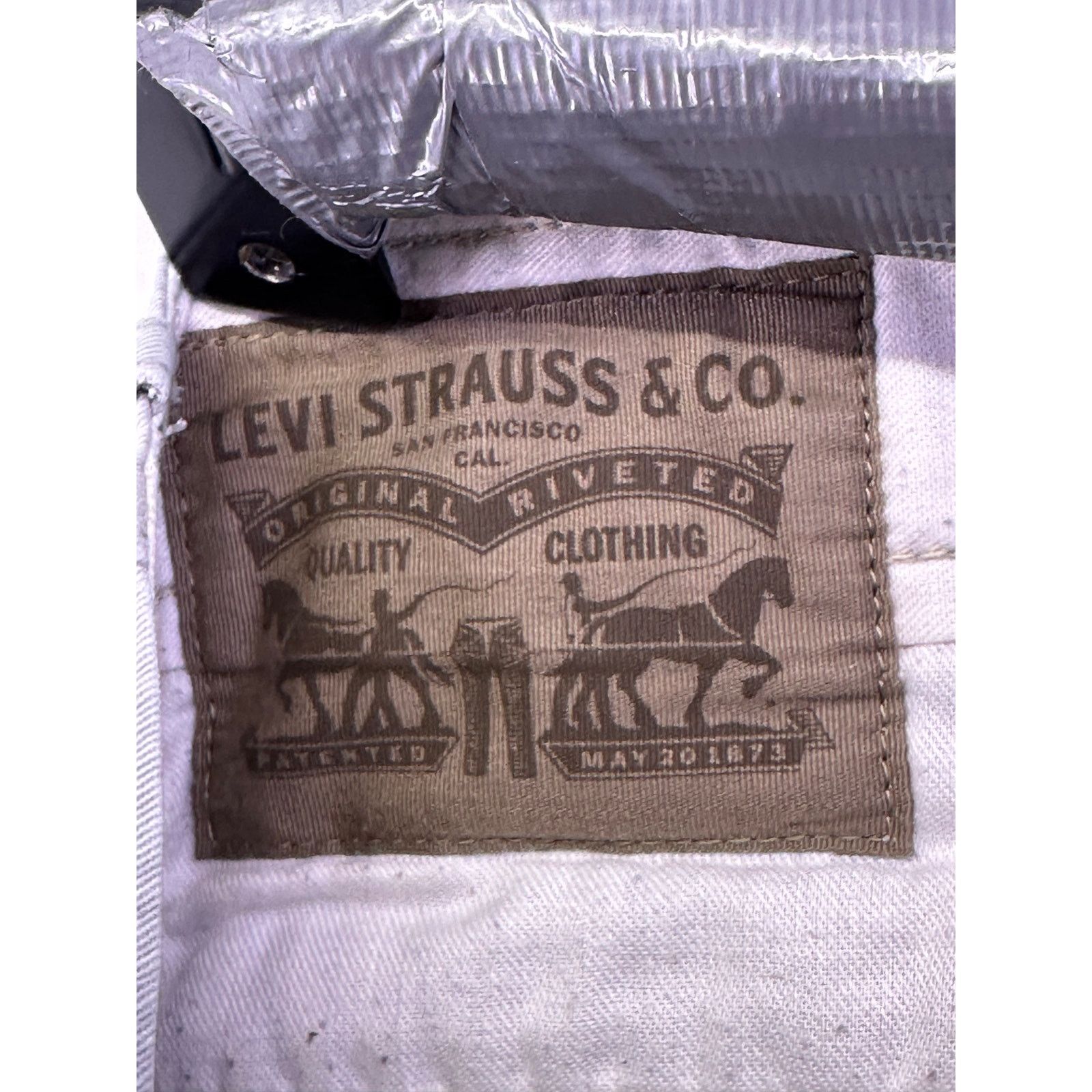 Levi's Vintage 2002 Levi’s White Tab Gray Shorts Size 34 Size US 34 / EU 50 - 6 Thumbnail
