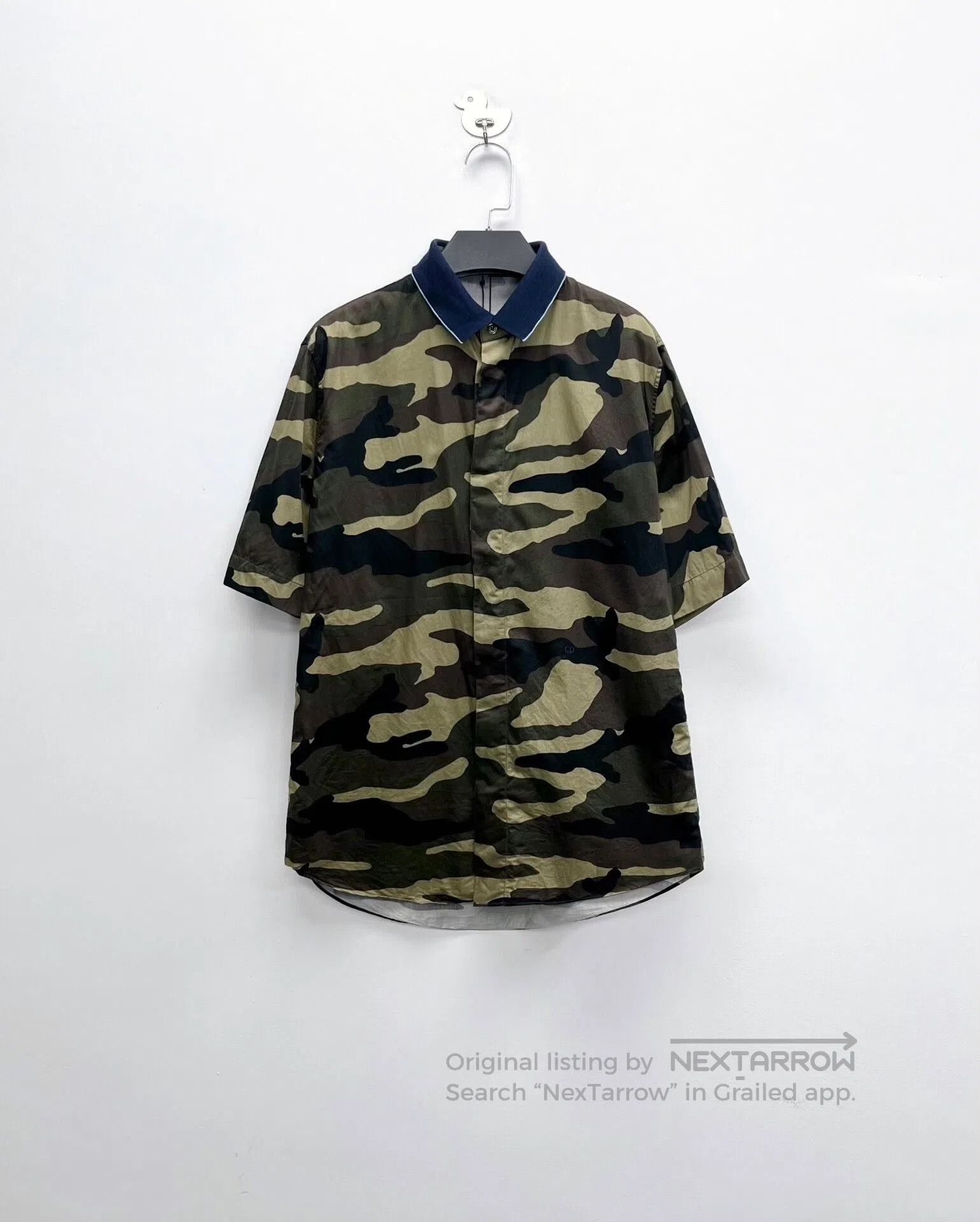 dior camouflage embroidered short sleeve shirt.