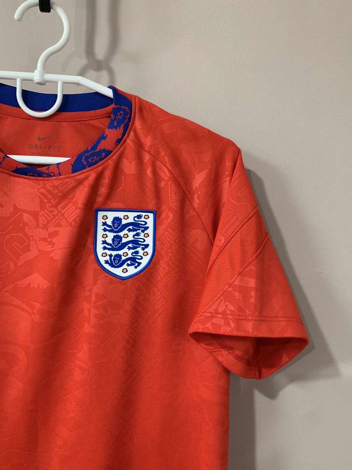 Nike Womens England 20/21 Football Shirt Nike Soccer Jersey Sz M Size M / US 6-8 / IT 42-44 - 4 Thumbnail