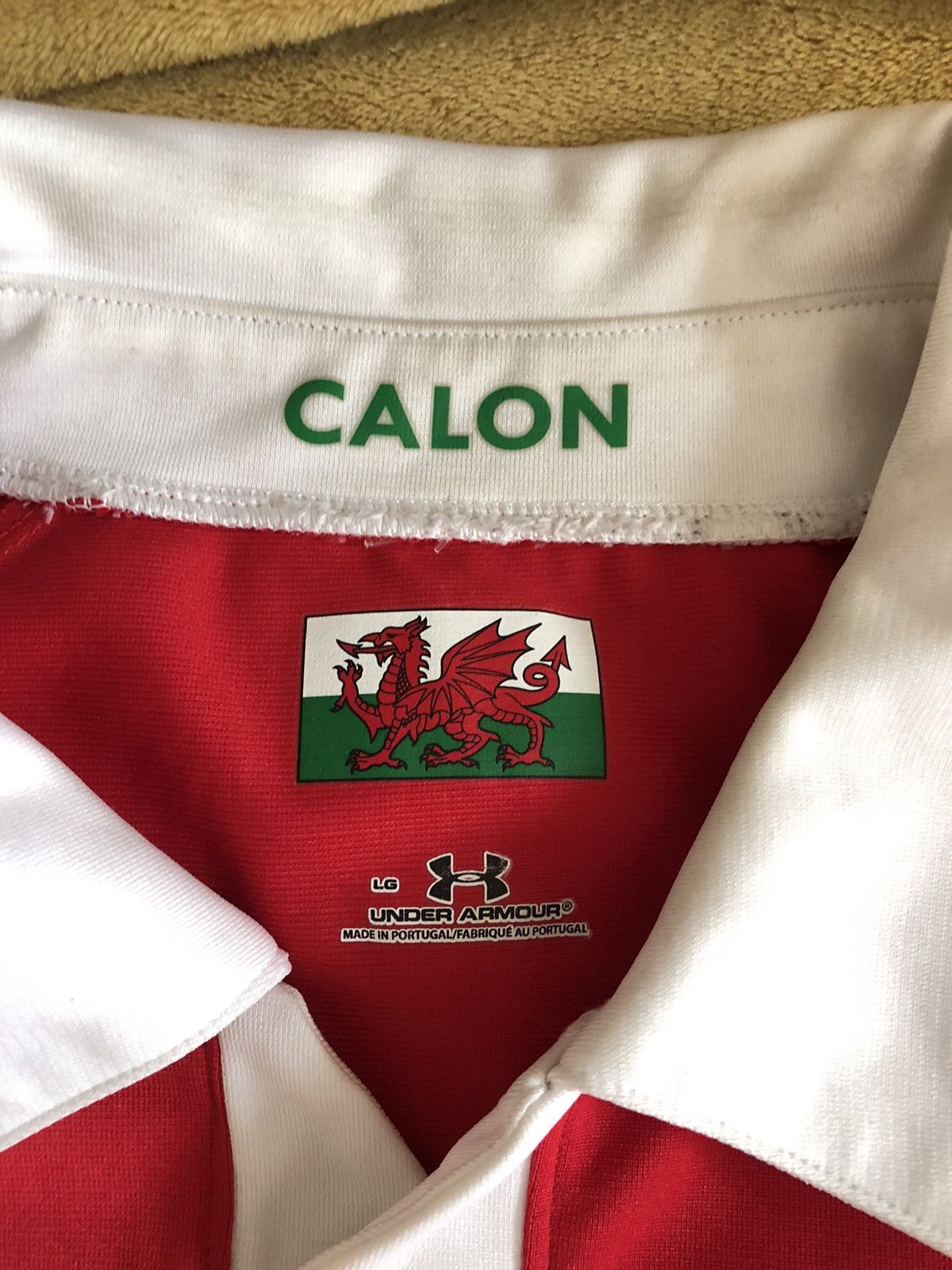Under Armour WALES RUGBY UNDER ARMOUR VINTAGE JERSEY Size US L / EU 52-54 / 3 - 4 Thumbnail