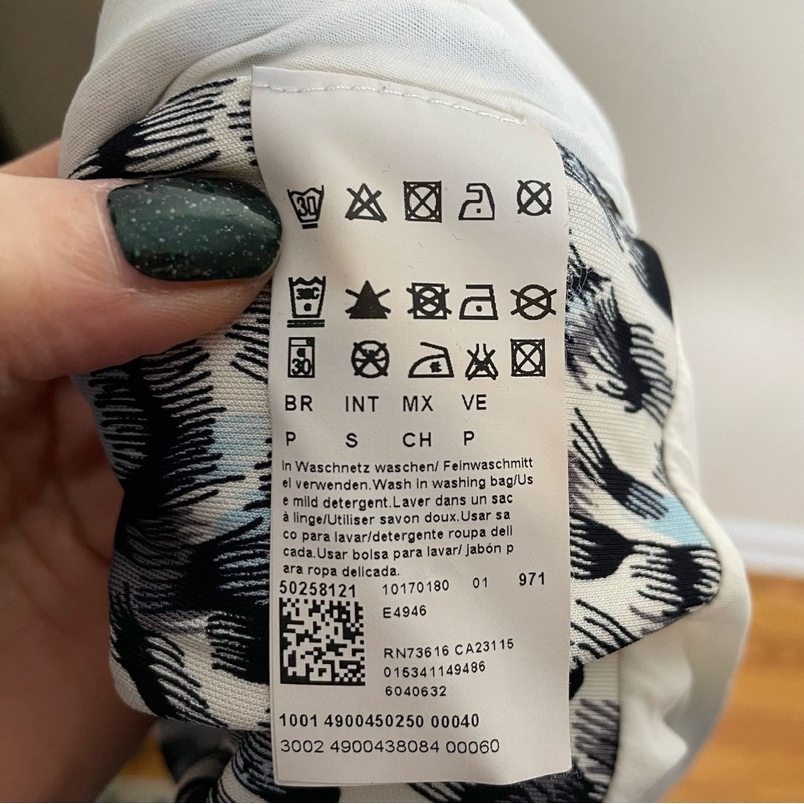Hugo Boss Hugo Boss white, black & white abstract print jersey dress Size S / US 4 / IT 40 - 5 Thumbnail